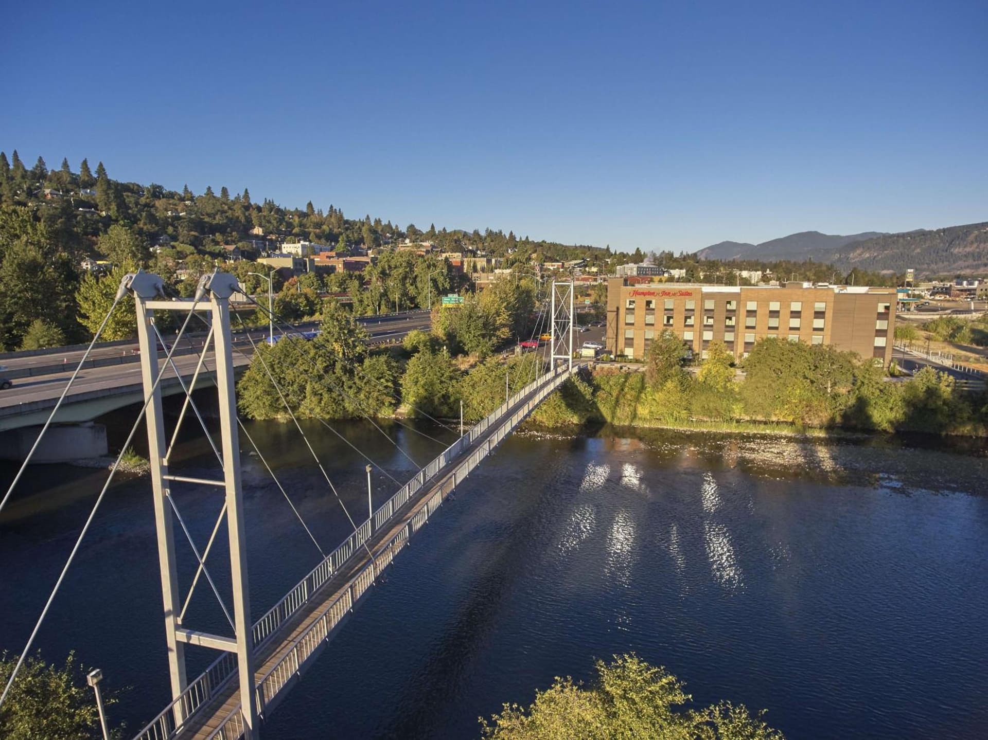 Hampton Inn & Suites Hood River property views in Hood River, OR — gallery photo 3