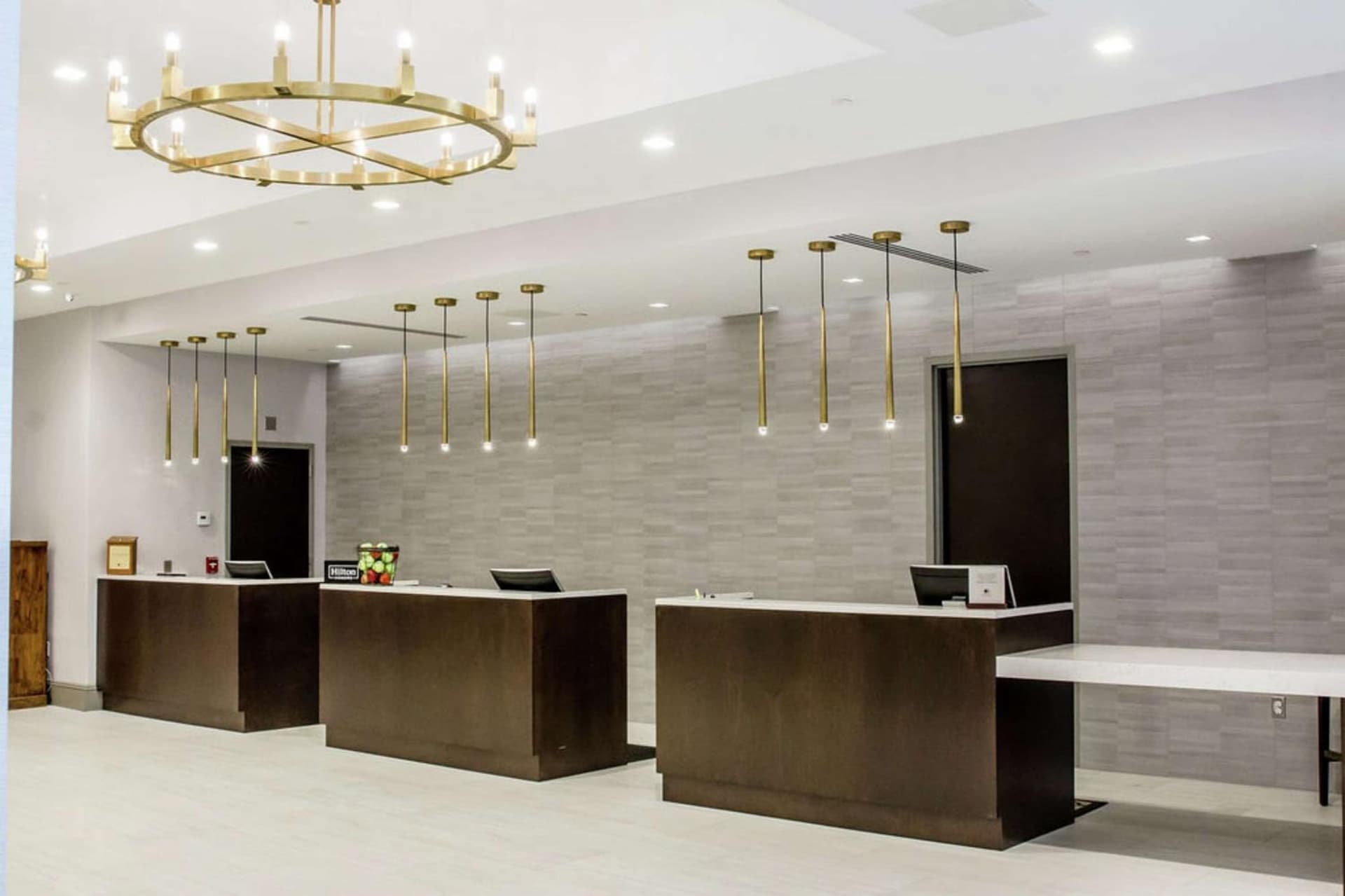 DoubleTree by Hilton Charlottesville gallery photo in Charlottesville, VA — image 9