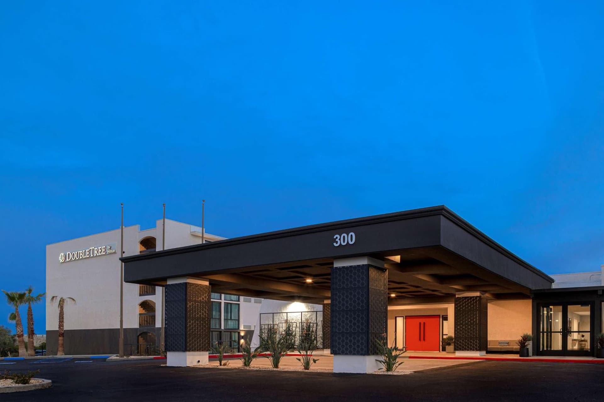 Doubletree By Hilton Palmdale, Ca property views in Palmdale, CA — gallery photo 3