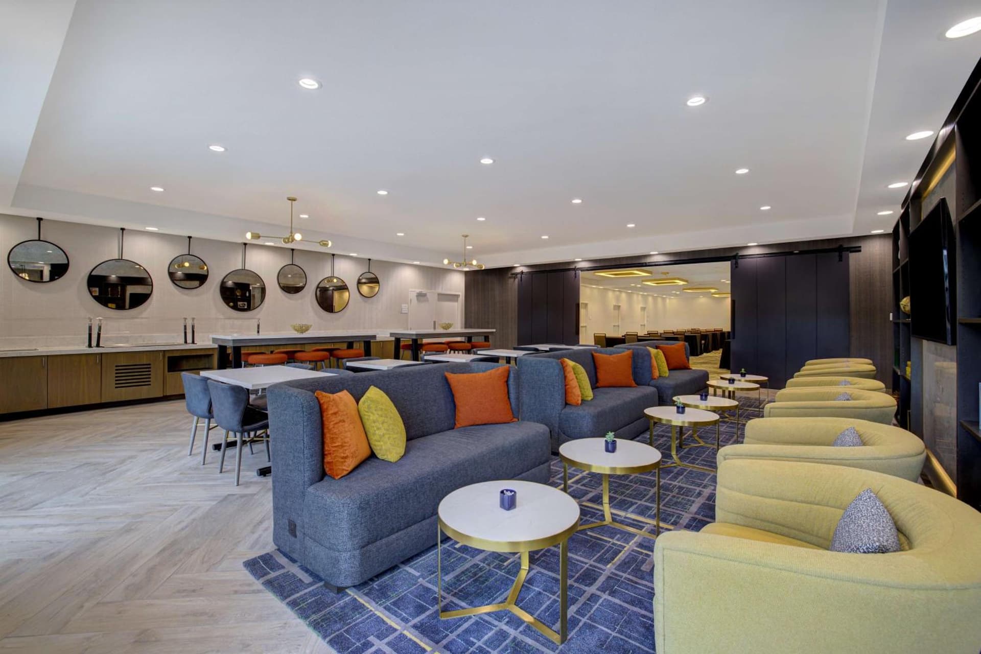 Doubletree By Hilton Palmdale, Ca gallery photo in Palmdale, CA — image 77