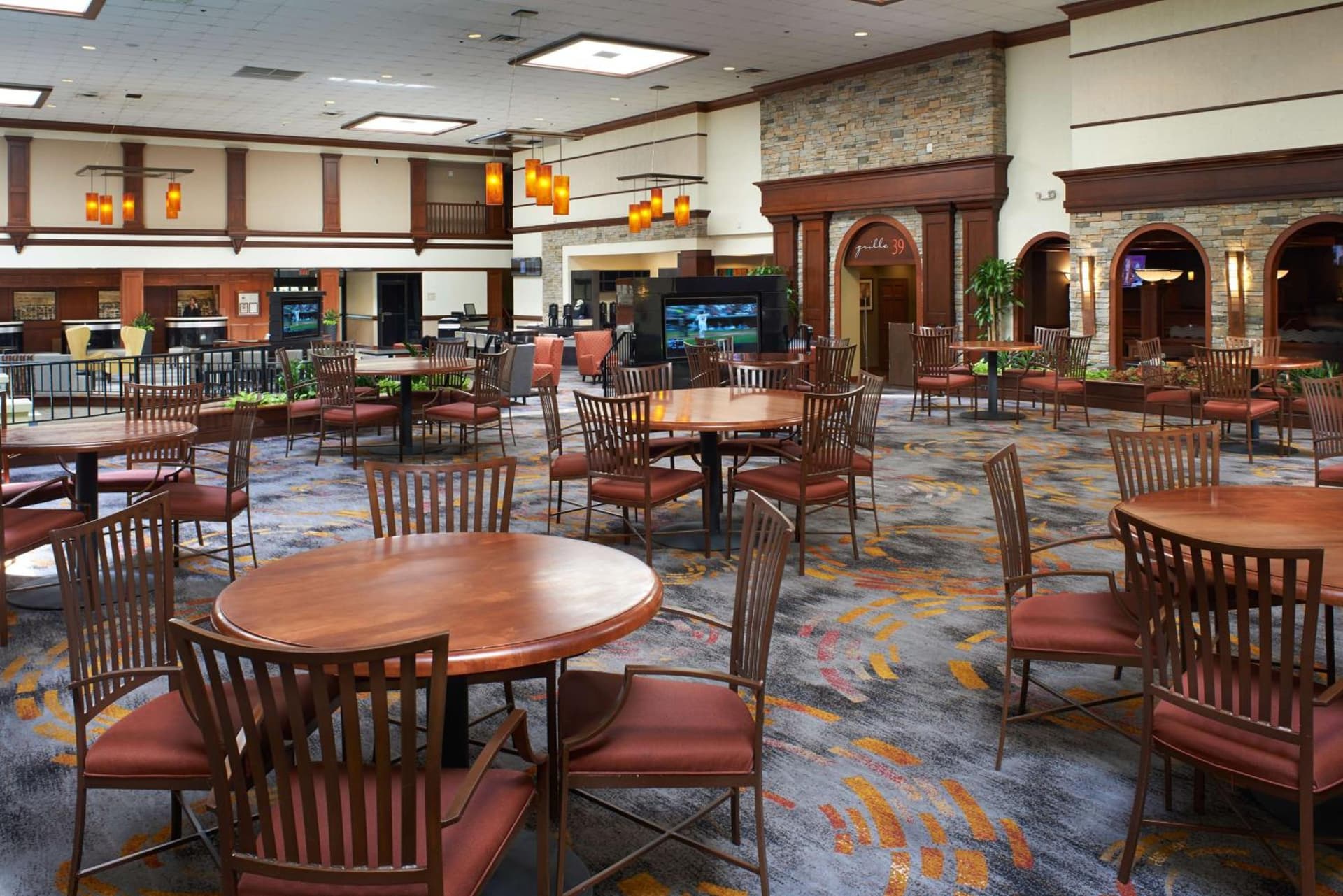DoubleTree by Hilton Dearborn gallery photo in Dearborn, MI — image 24