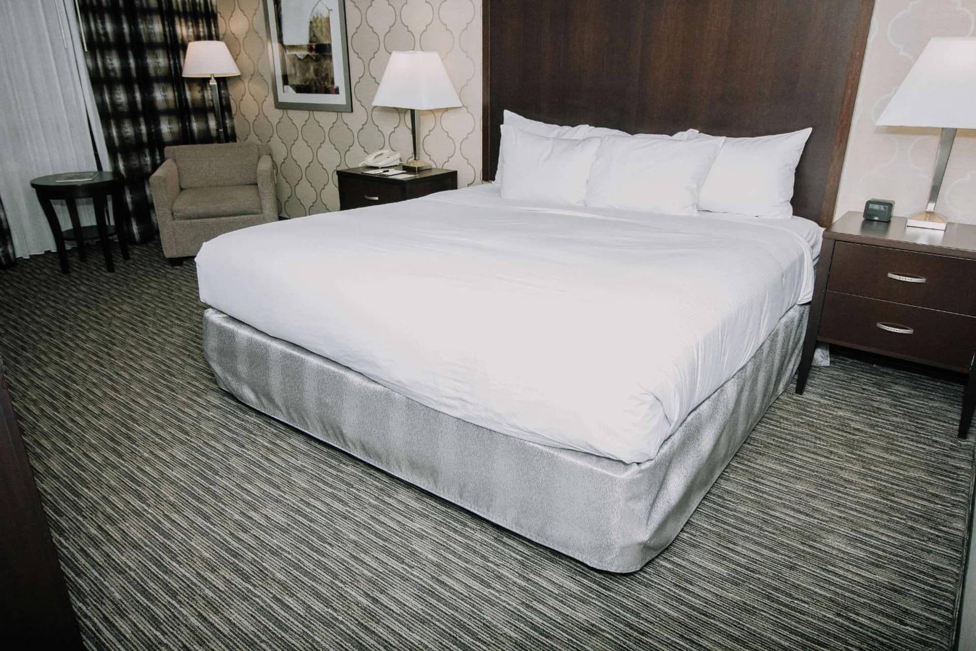 DoubleTree by Hilton Dearborn interior in Dearborn, MI — gallery photo 2