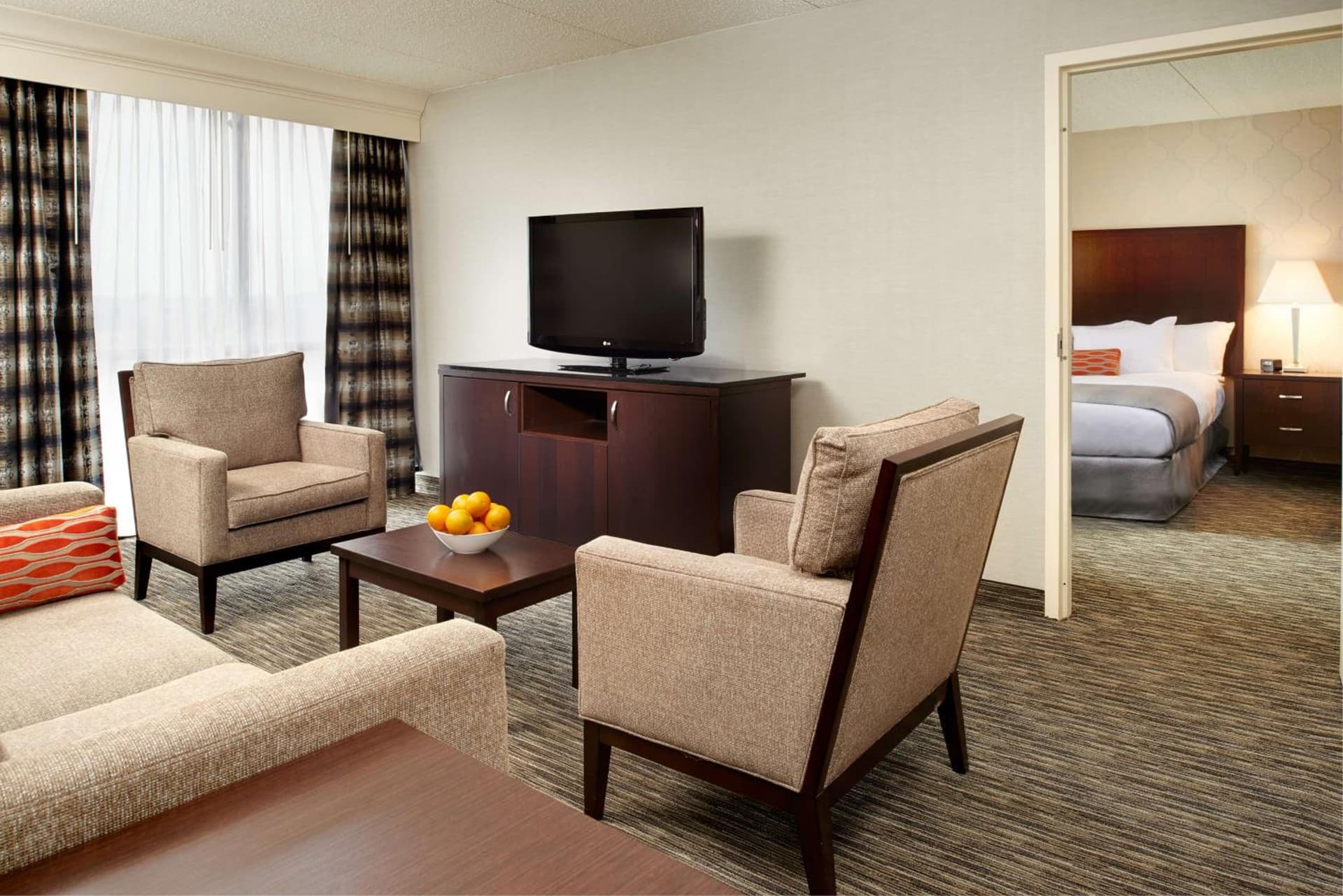 DoubleTree by Hilton Dearborn gallery photo in Dearborn, MI — image 33