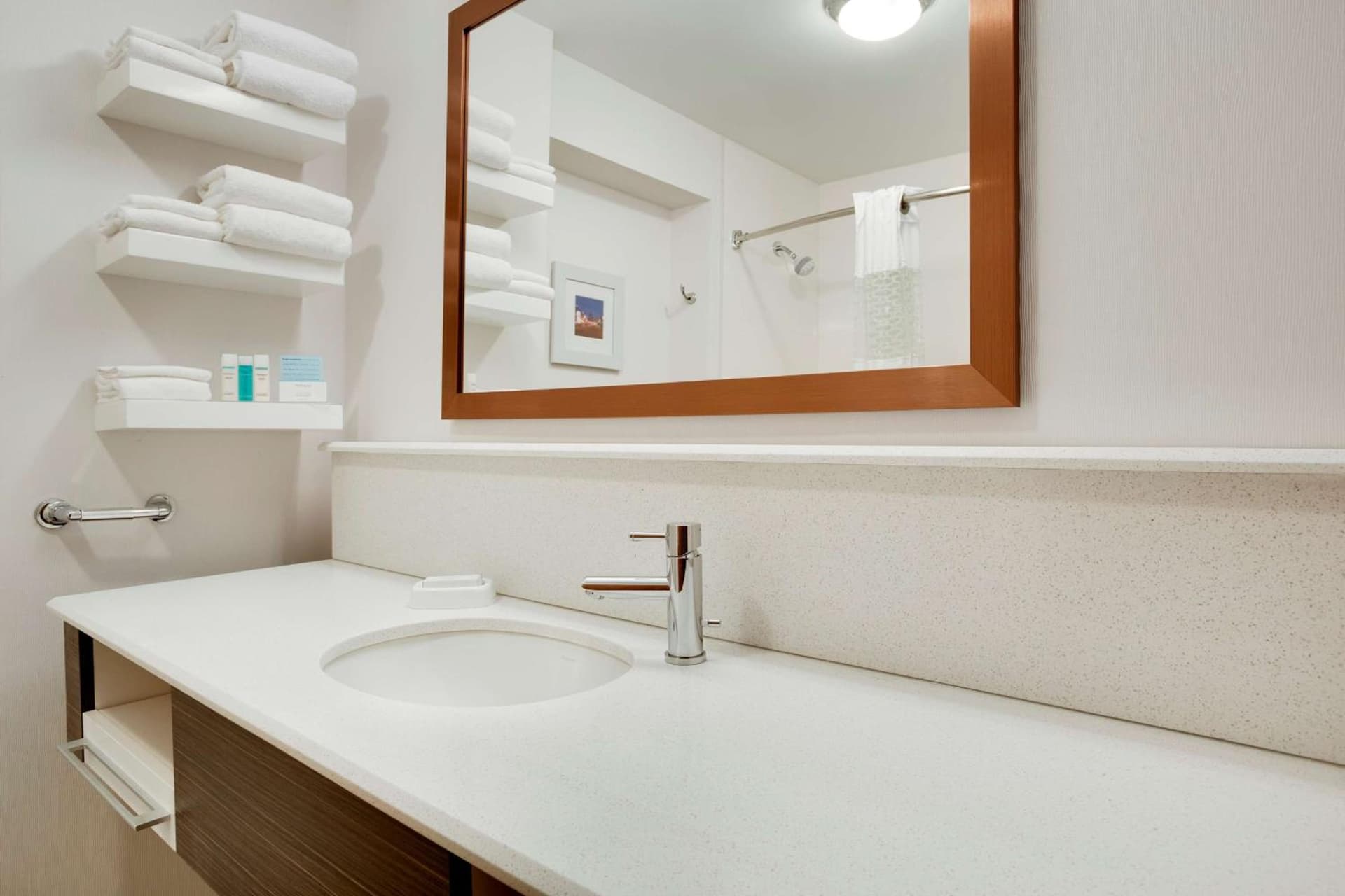 Hampton Inn & Suites Cleveland-Independence gallery photo in Independence, OH — image 9