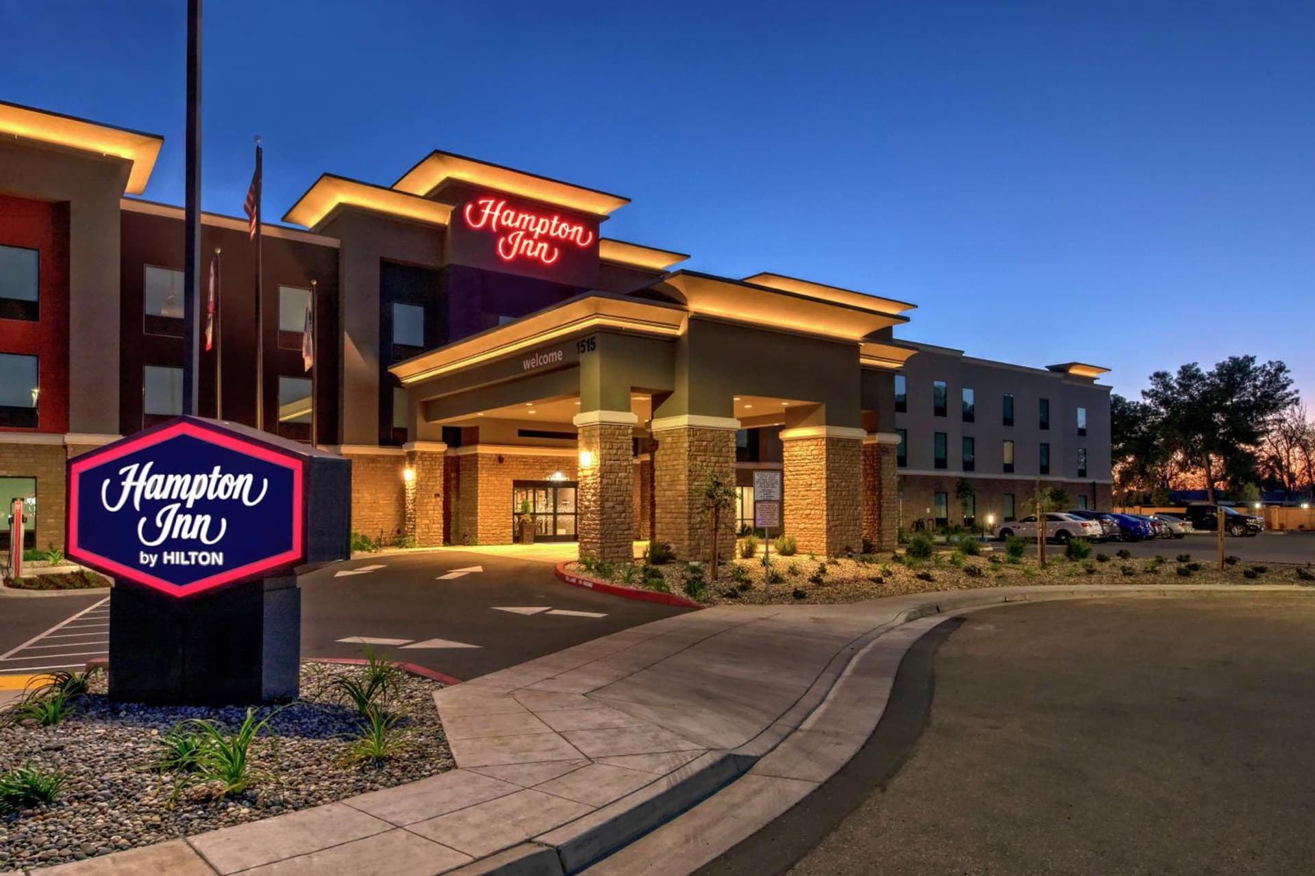 Hampton Inn Fresno Airport featured exterior or lobby in Fresno, CA — similar hotel
