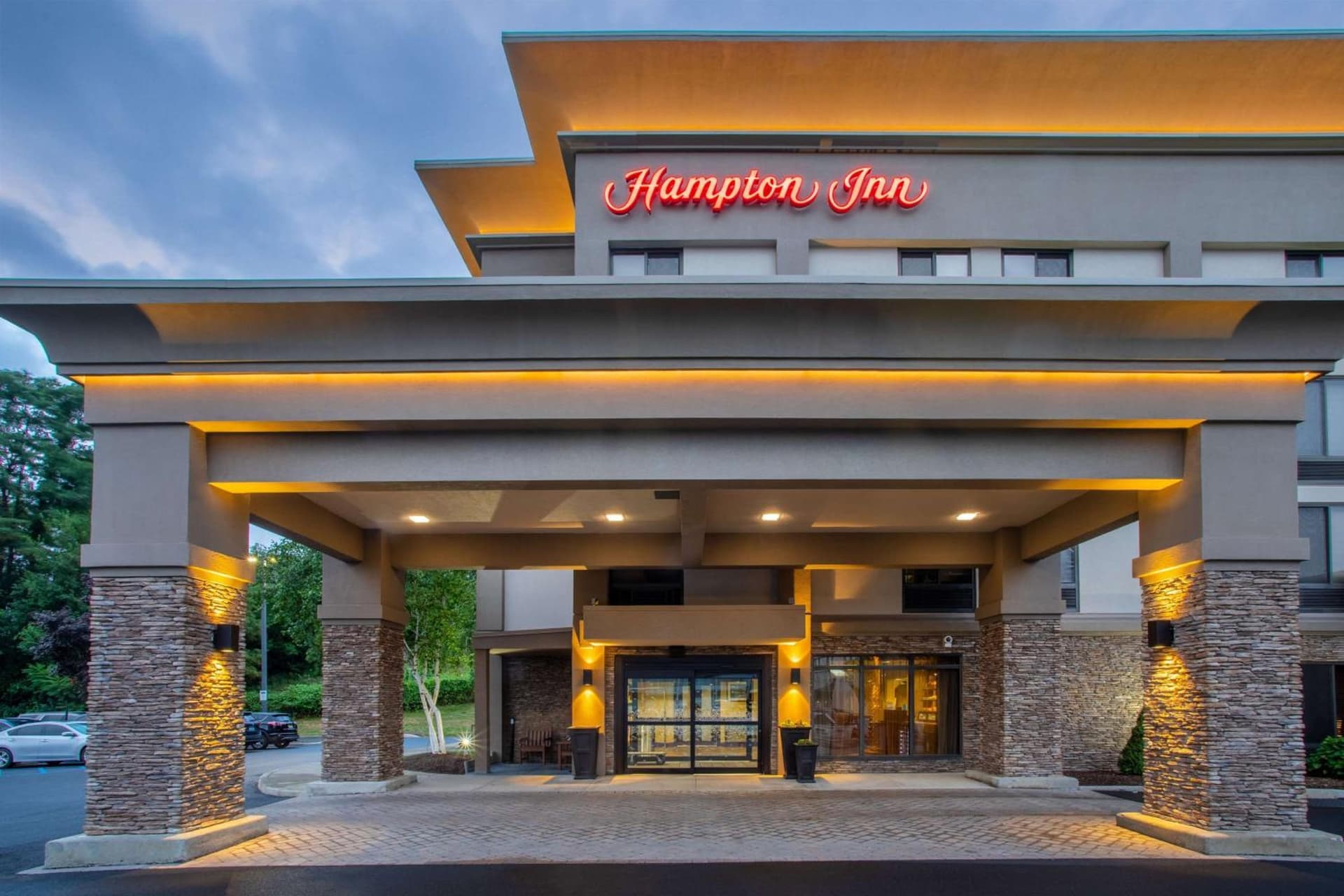 Hampton Inn Fishkill interior in Fishkill, NY — gallery photo 2