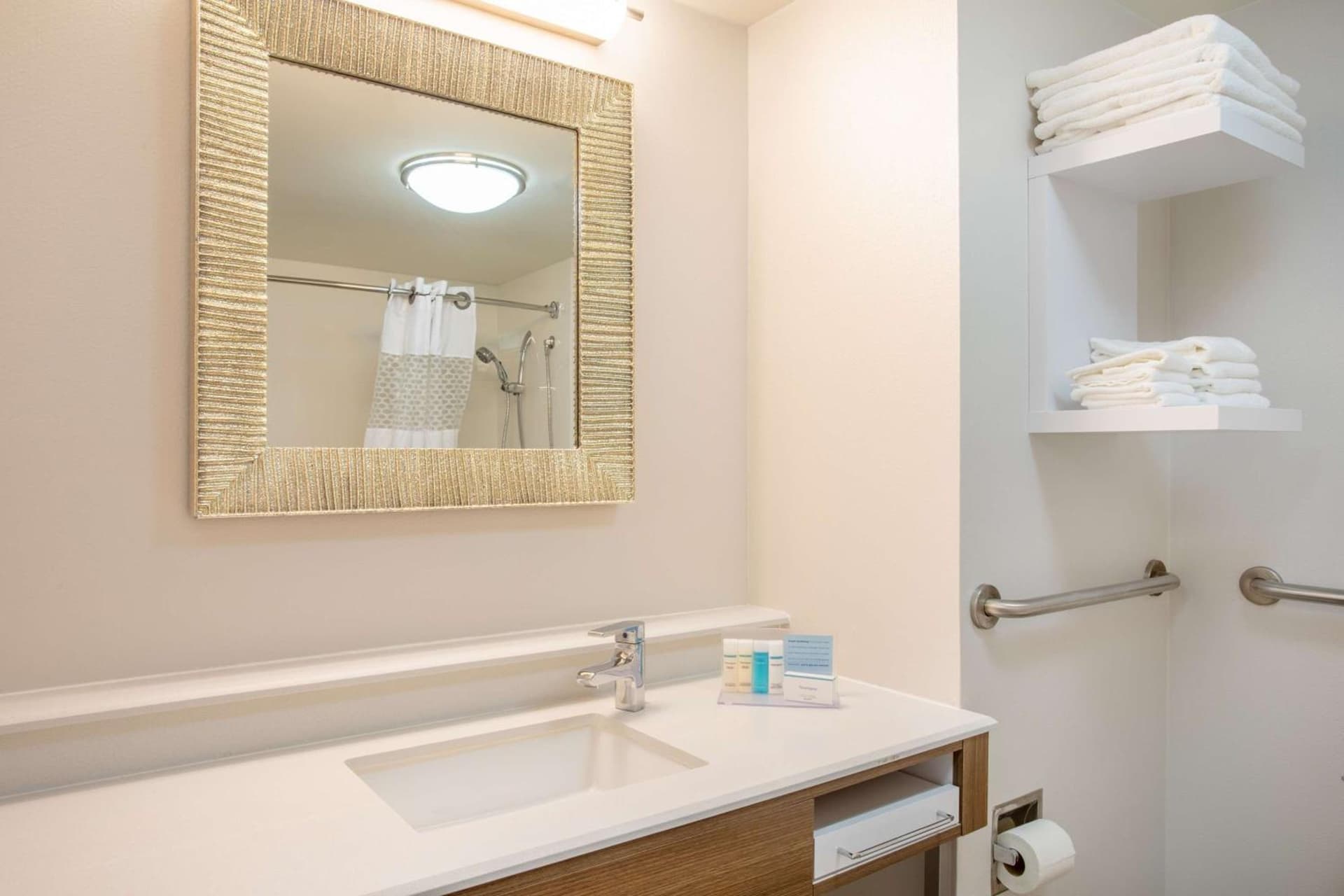 Hampton Inn Fishkill gallery photo in Fishkill, NY — image 7