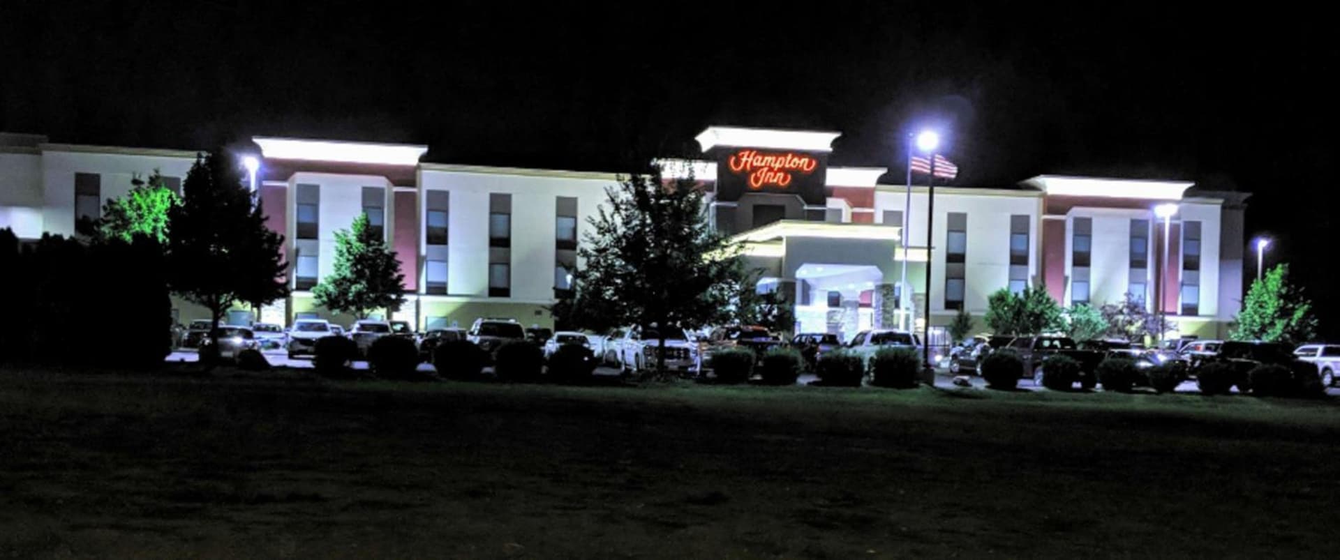 Hampton Inn Bismarck interior in Bismarck, ND — gallery photo 2
