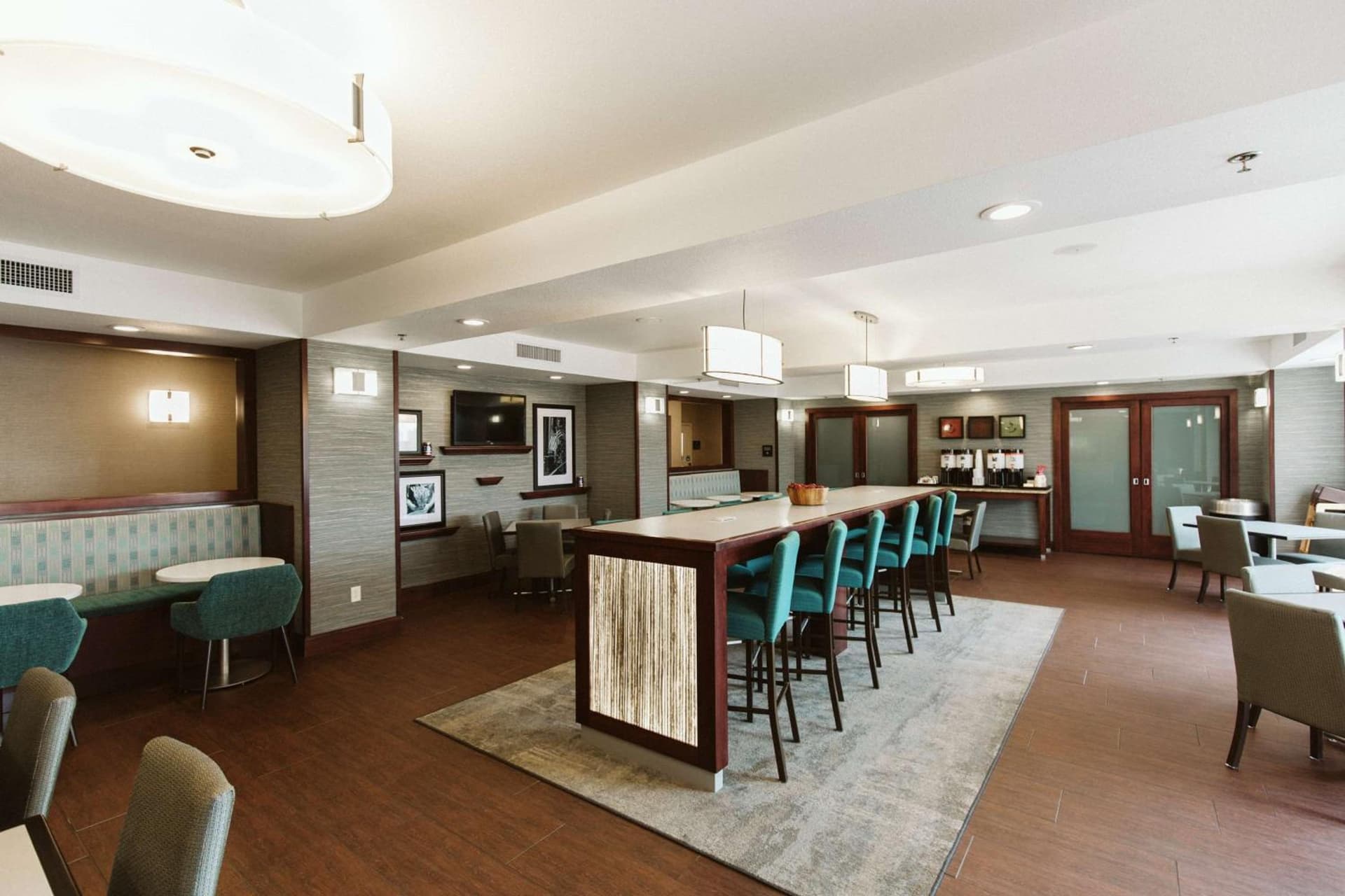 Hampton Inn Bismarck gallery photo in Bismarck, ND — image 40