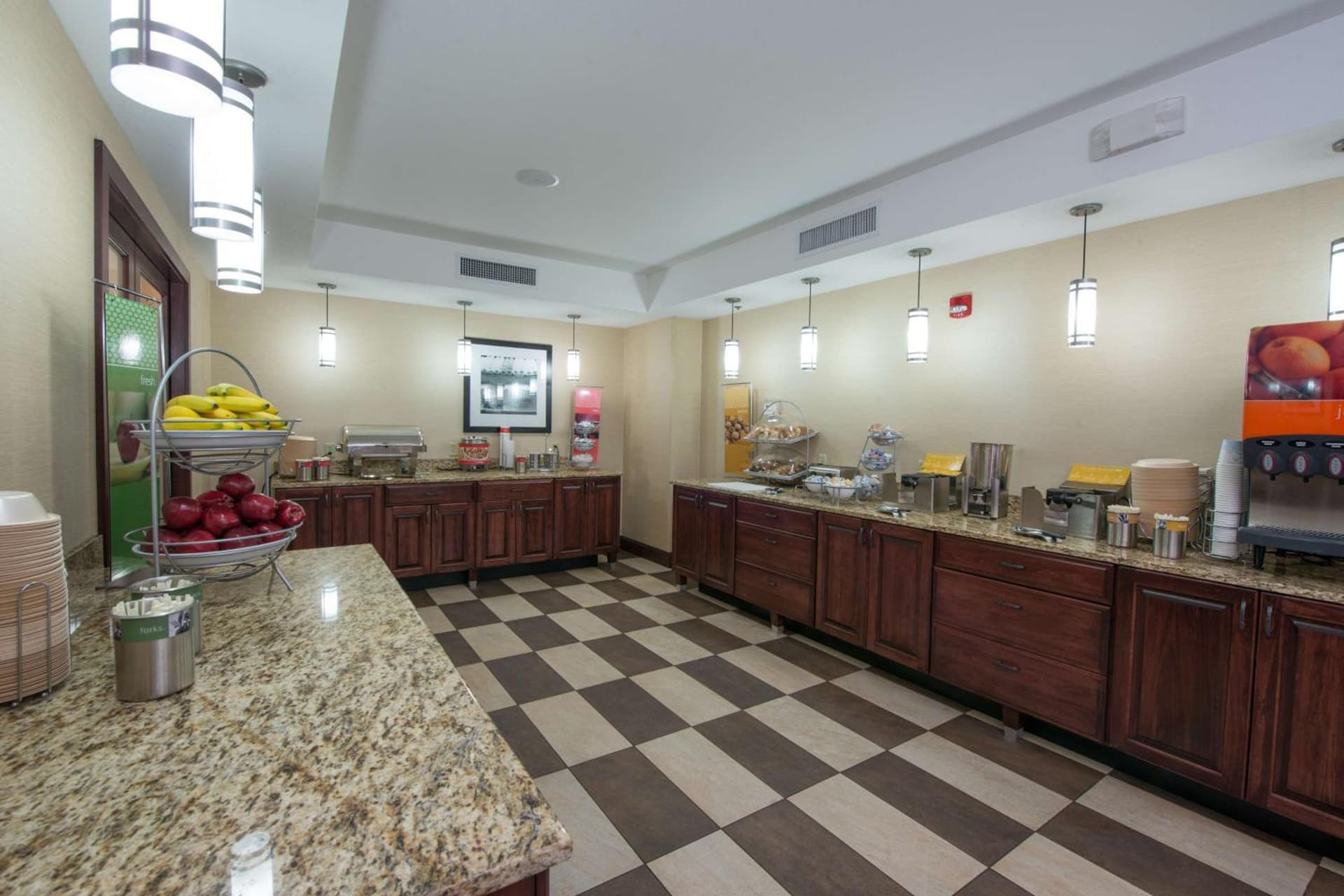Hampton Inn Bismarck gallery photo in Bismarck, ND — image 49