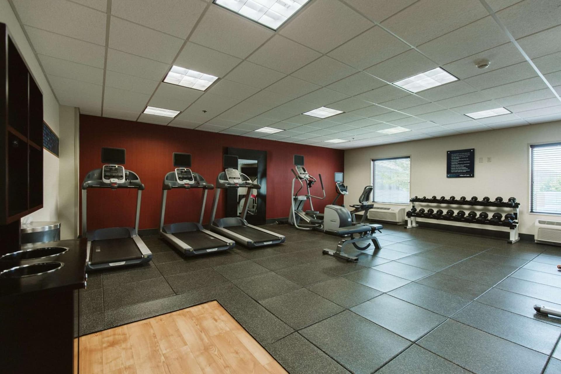 Hampton Inn Bismarck gallery photo in Bismarck, ND — image 30