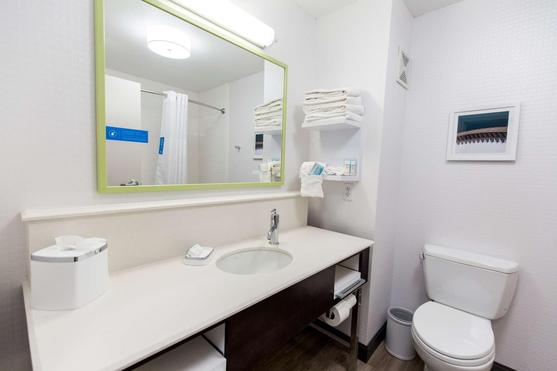 Hampton Inn Bismarck gallery photo in Bismarck, ND — image 46