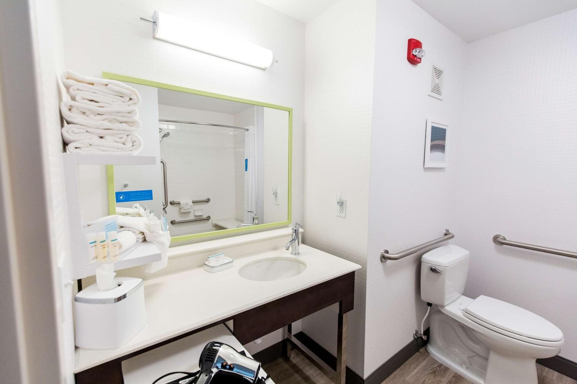 Hampton Inn Bismarck gallery photo in Bismarck, ND — image 14