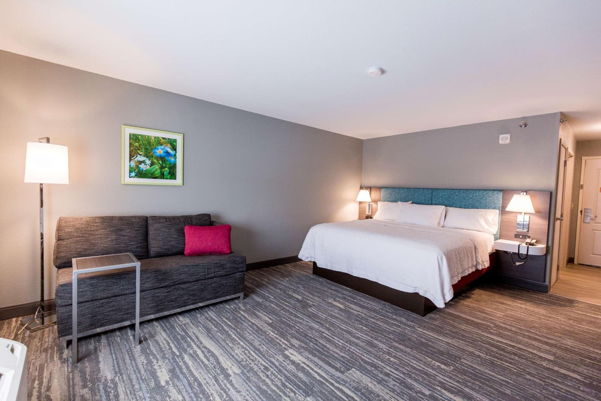 Hampton Inn Bismarck gallery photo in Bismarck, ND — image 6