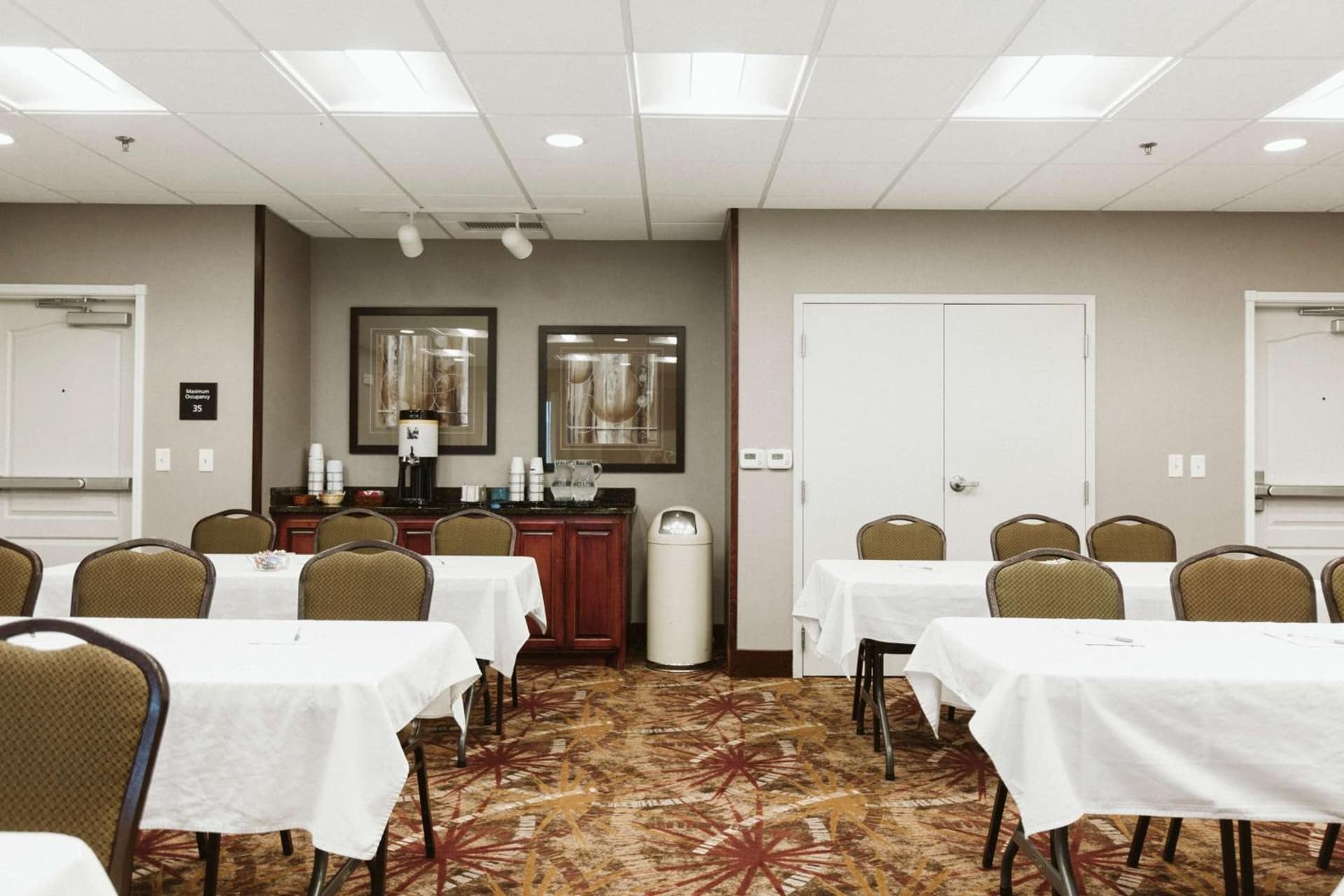 Hampton Inn Bismarck gallery photo in Bismarck, ND — image 4