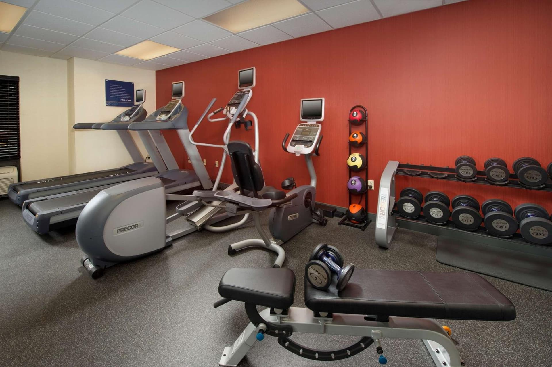 Hampton Inn Rochester Greece gallery photo in Rochester, NY — image 19