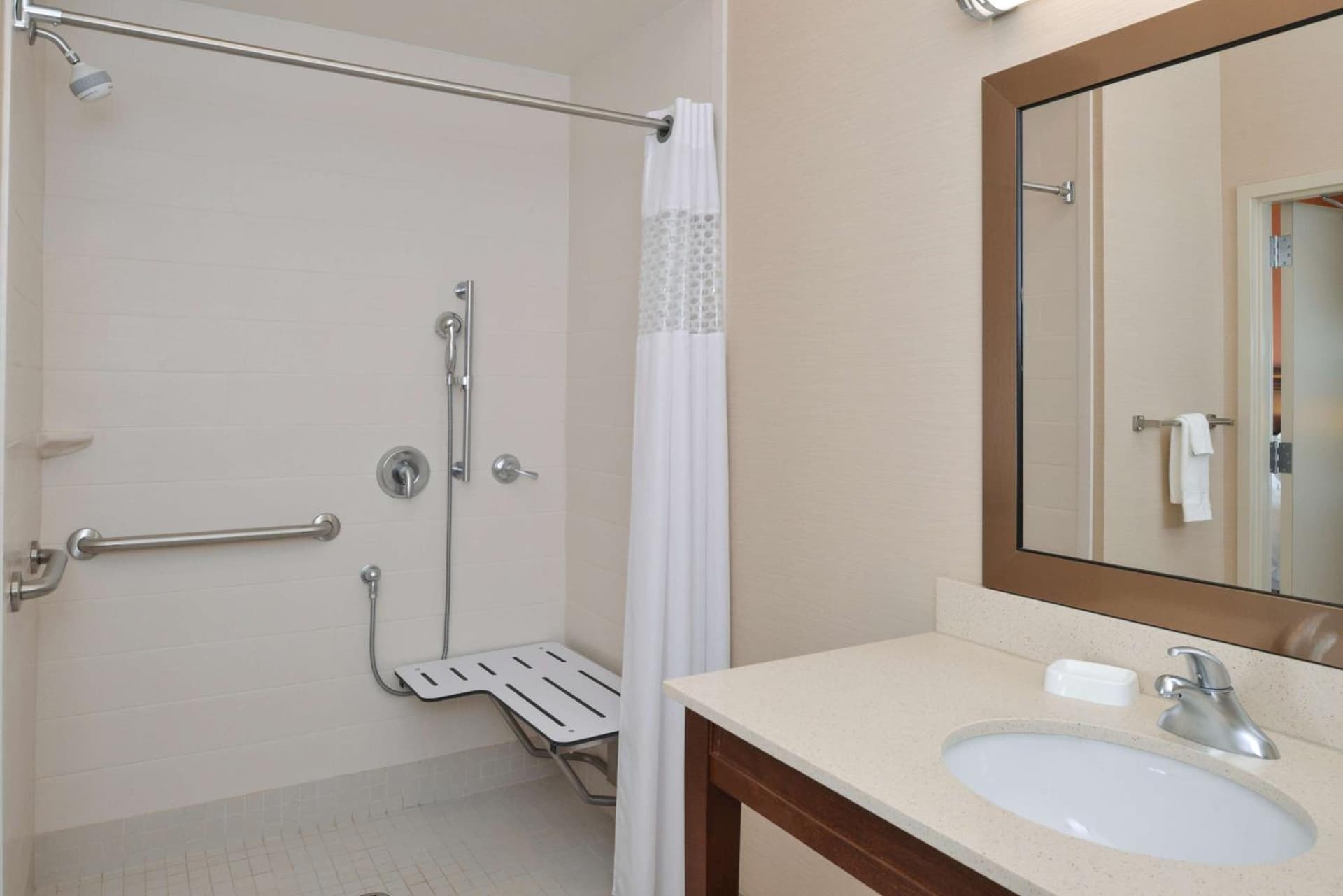 Hampton Inn & Suites - Ocala gallery photo in Ocala, FL — image 17