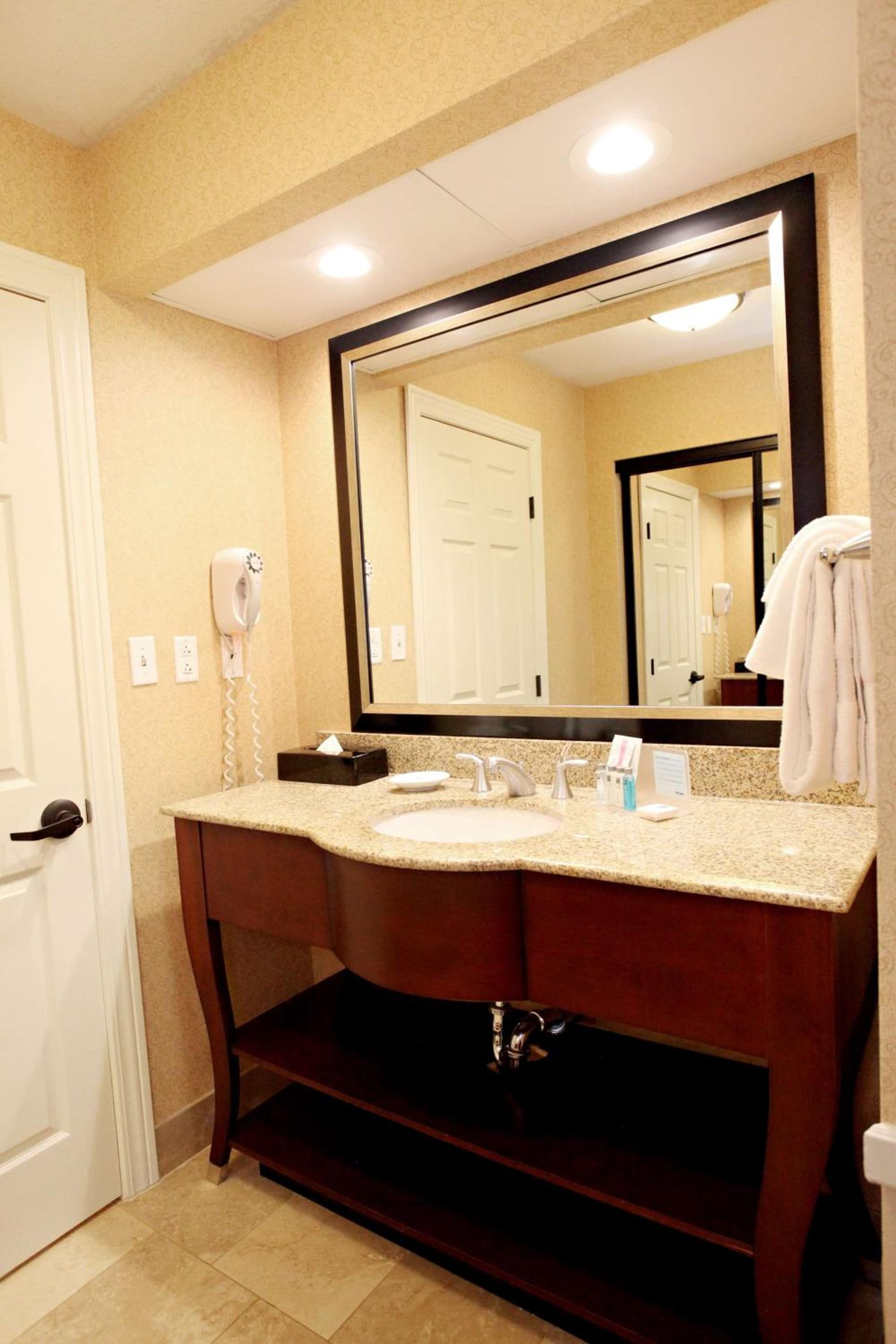 Hampton Inn Salt Lake City-North gallery photo in Woods Cross, UT — image 19