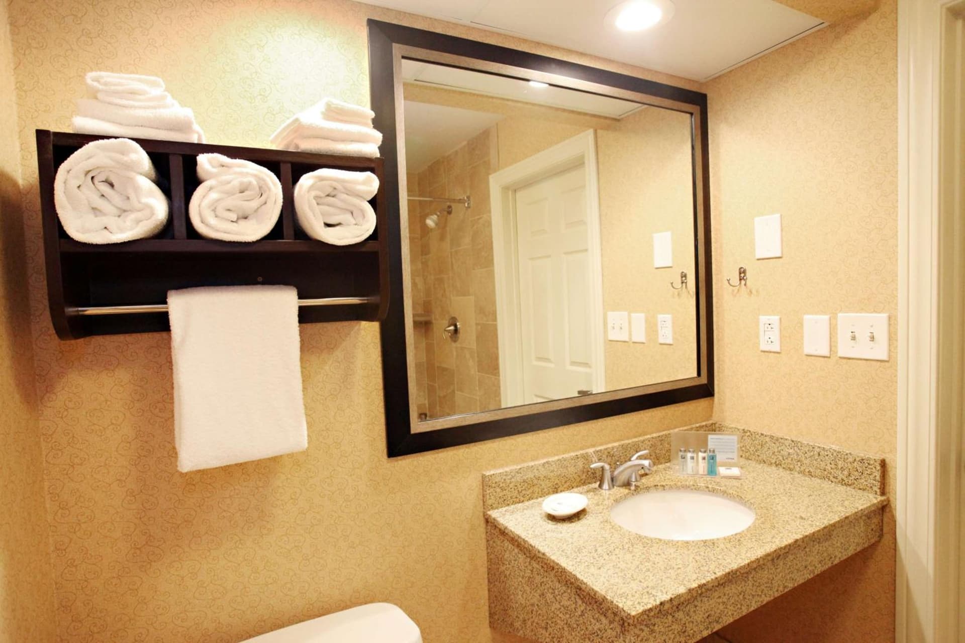 Hampton Inn Salt Lake City-North gallery photo in Woods Cross, UT — image 9