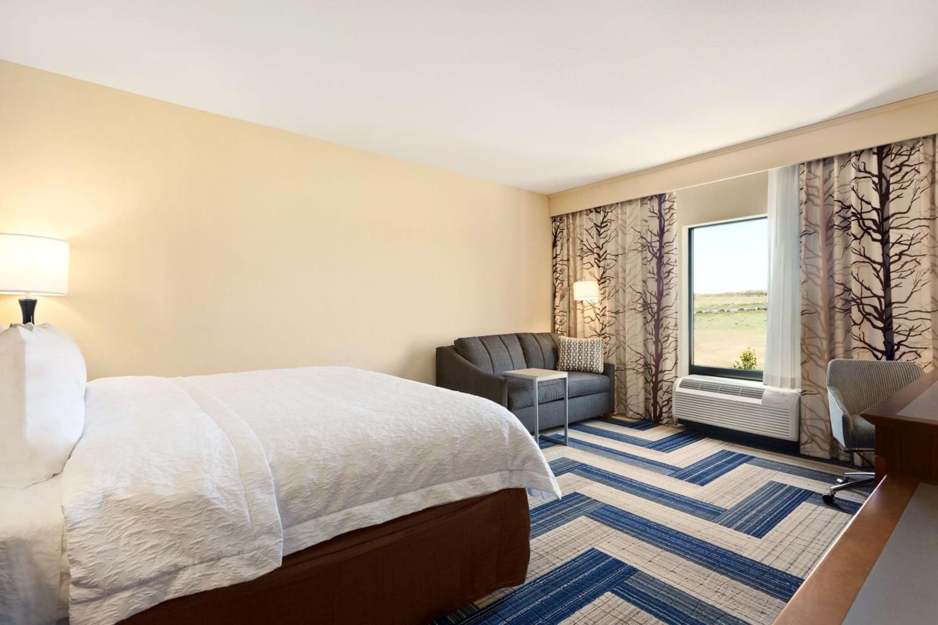Hampton Inn by Hilton Kennewick at Southridge gallery photo in Kennewick, WA — image 7