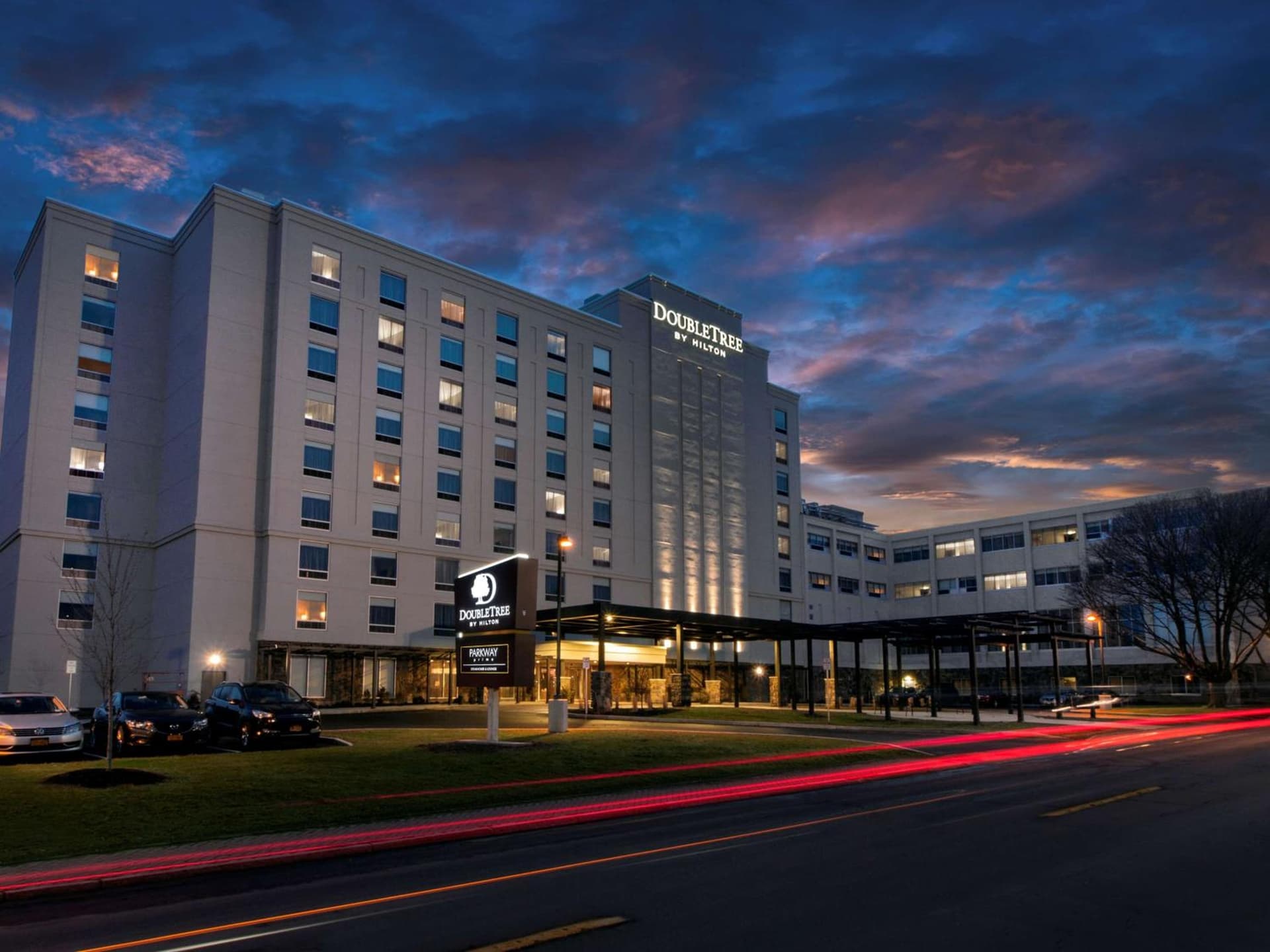 DoubleTree by Hilton Hotel Niagara Falls New York gallery photo in Niagara Falls, NY — image 18
