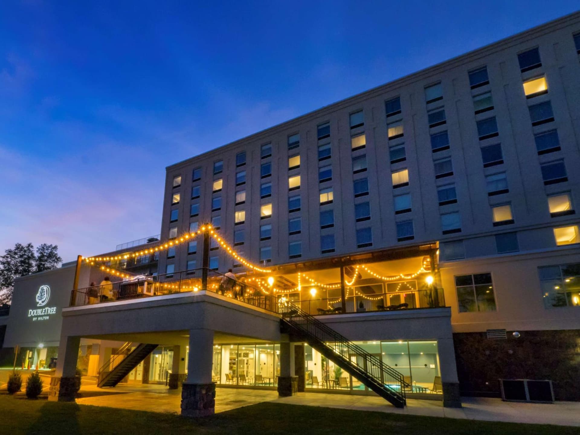 DoubleTree by Hilton Hotel Niagara Falls New York gallery photo in Niagara Falls, NY — image 47