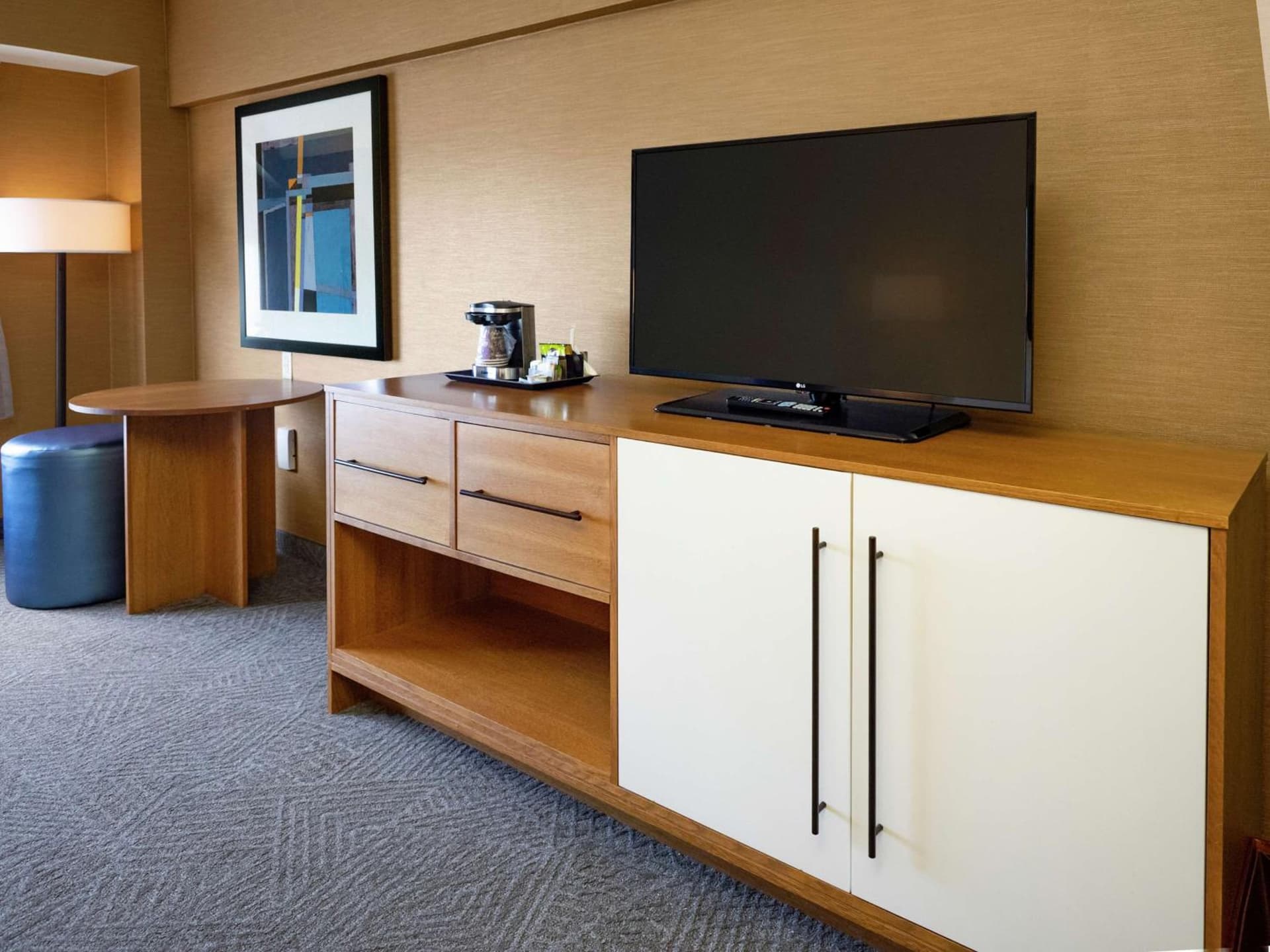 DoubleTree by Hilton Hotel Niagara Falls New York gallery photo in Niagara Falls, NY — image 7