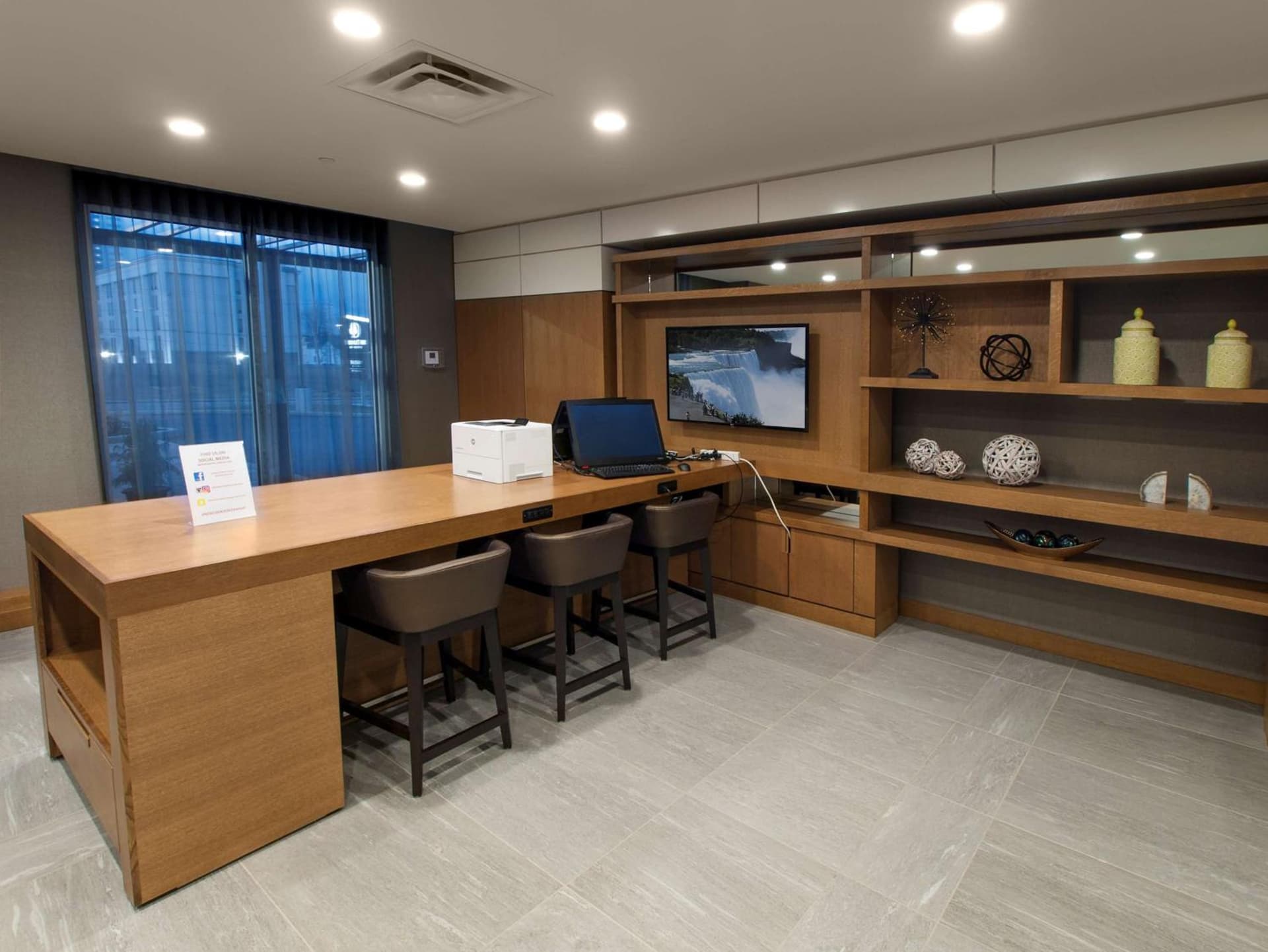 DoubleTree by Hilton Hotel Niagara Falls New York gallery photo in Niagara Falls, NY — image 59