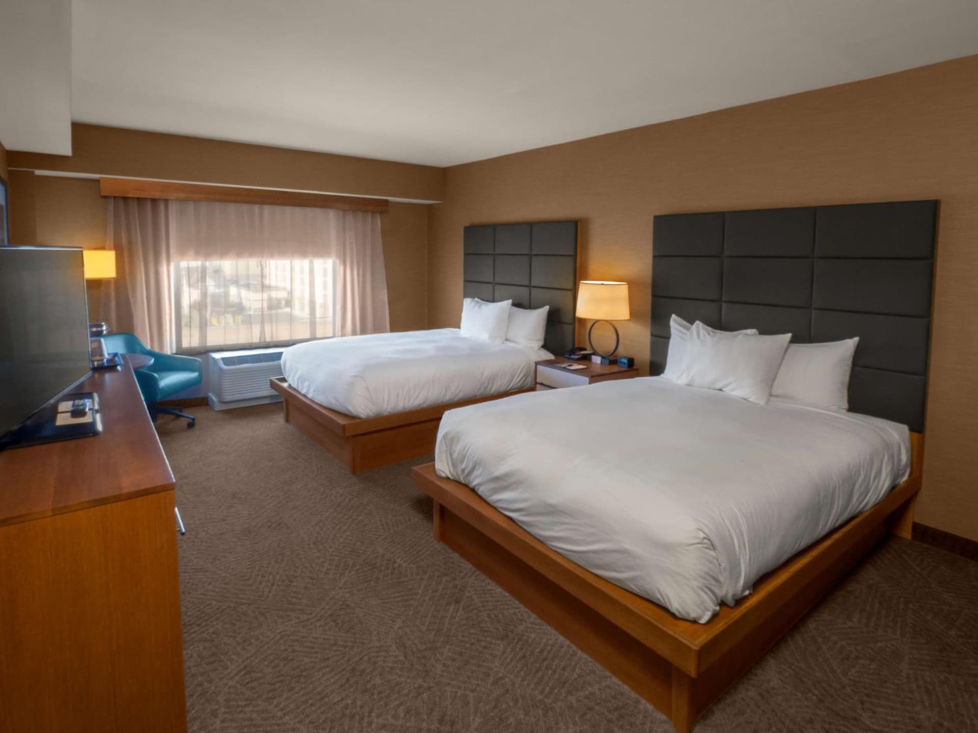 DoubleTree by Hilton Hotel Niagara Falls New York gallery photo in Niagara Falls, NY — image 25
