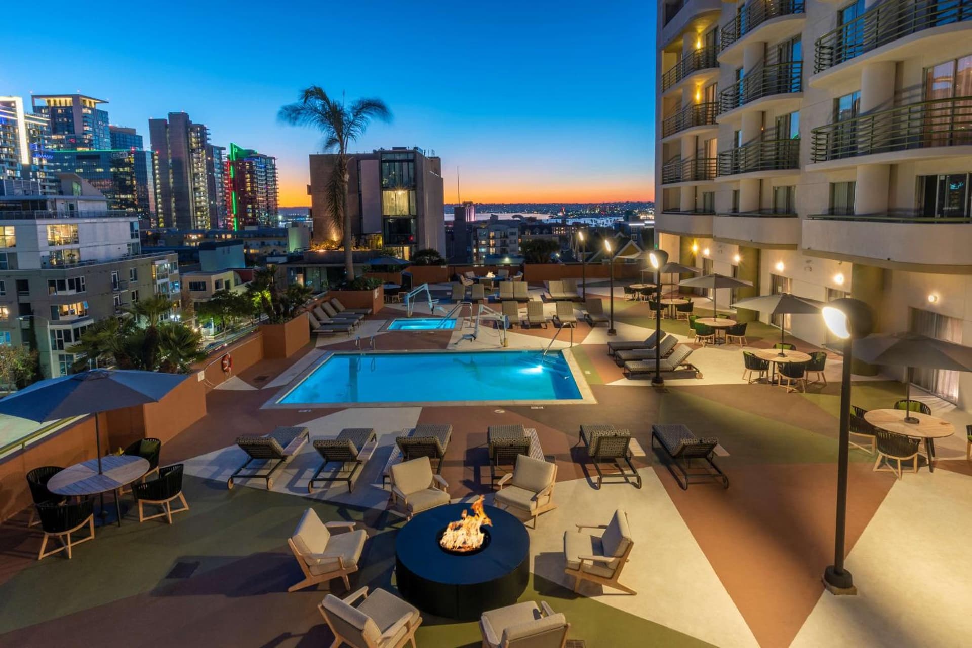 Courtyard by Marriott San Diego Downtown Little Italy gallery photo in San Diego, CA — image 24