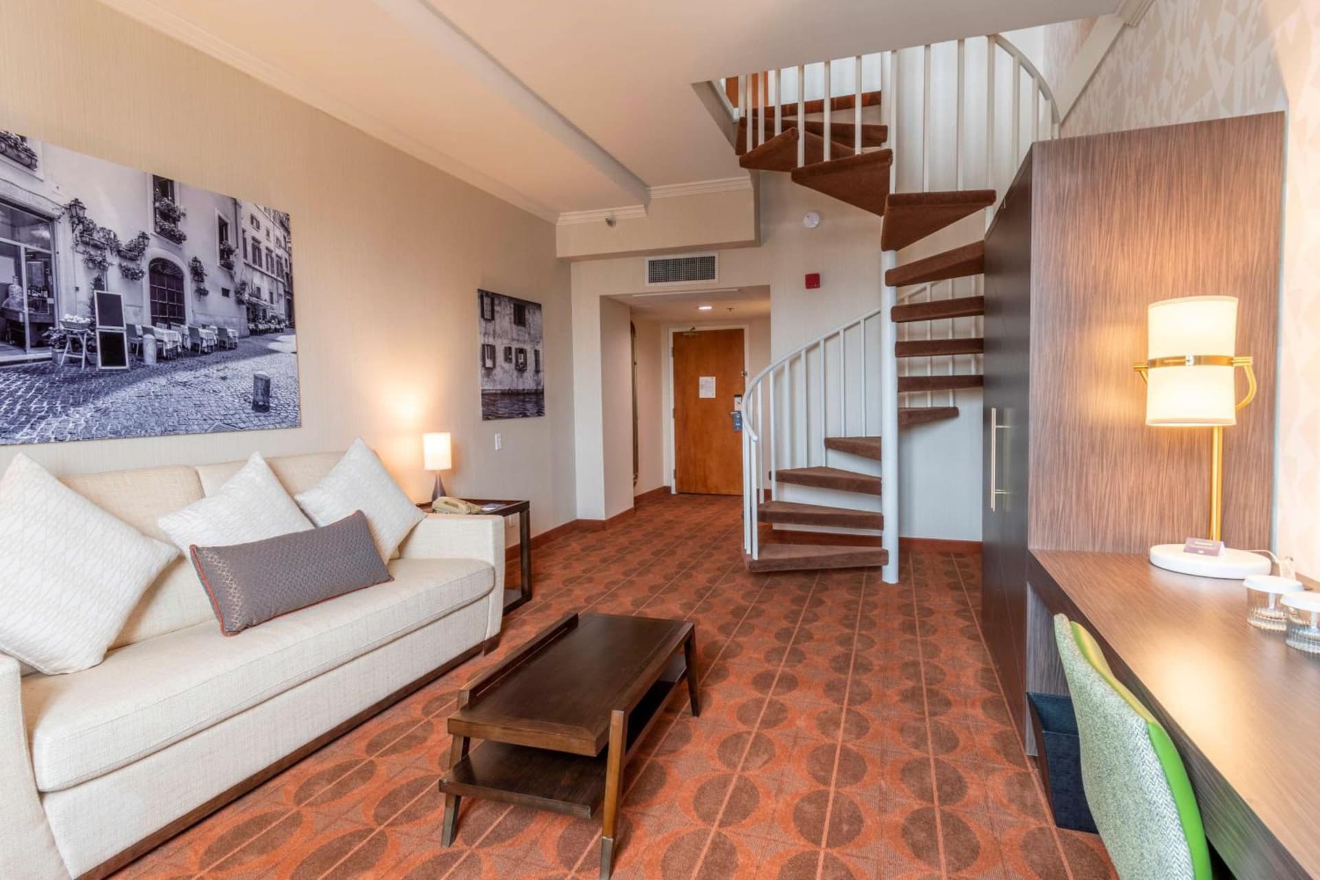 Courtyard by Marriott San Diego Downtown Little Italy gallery photo in San Diego, CA — image 4