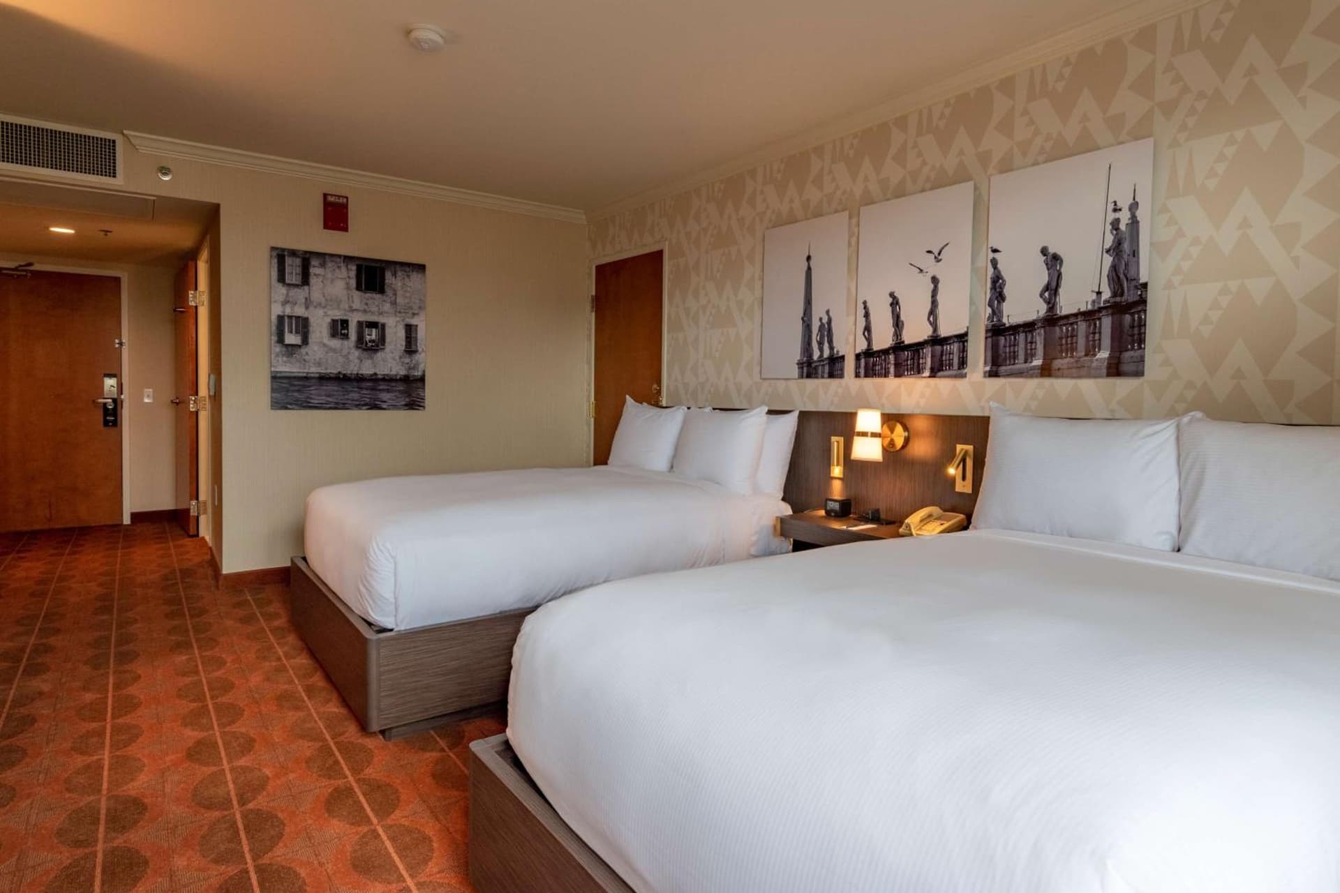 Courtyard by Marriott San Diego Downtown Little Italy gallery photo in San Diego, CA — image 12