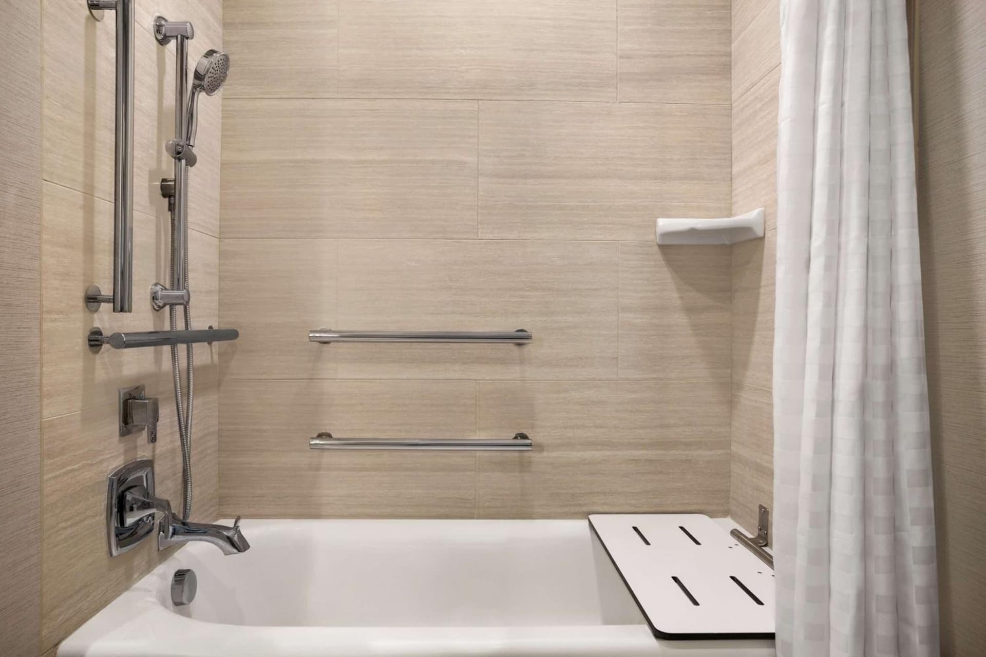 Embassy Suites by Hilton McAllen Convention Center gallery photo in McAllen, TX — image 7
