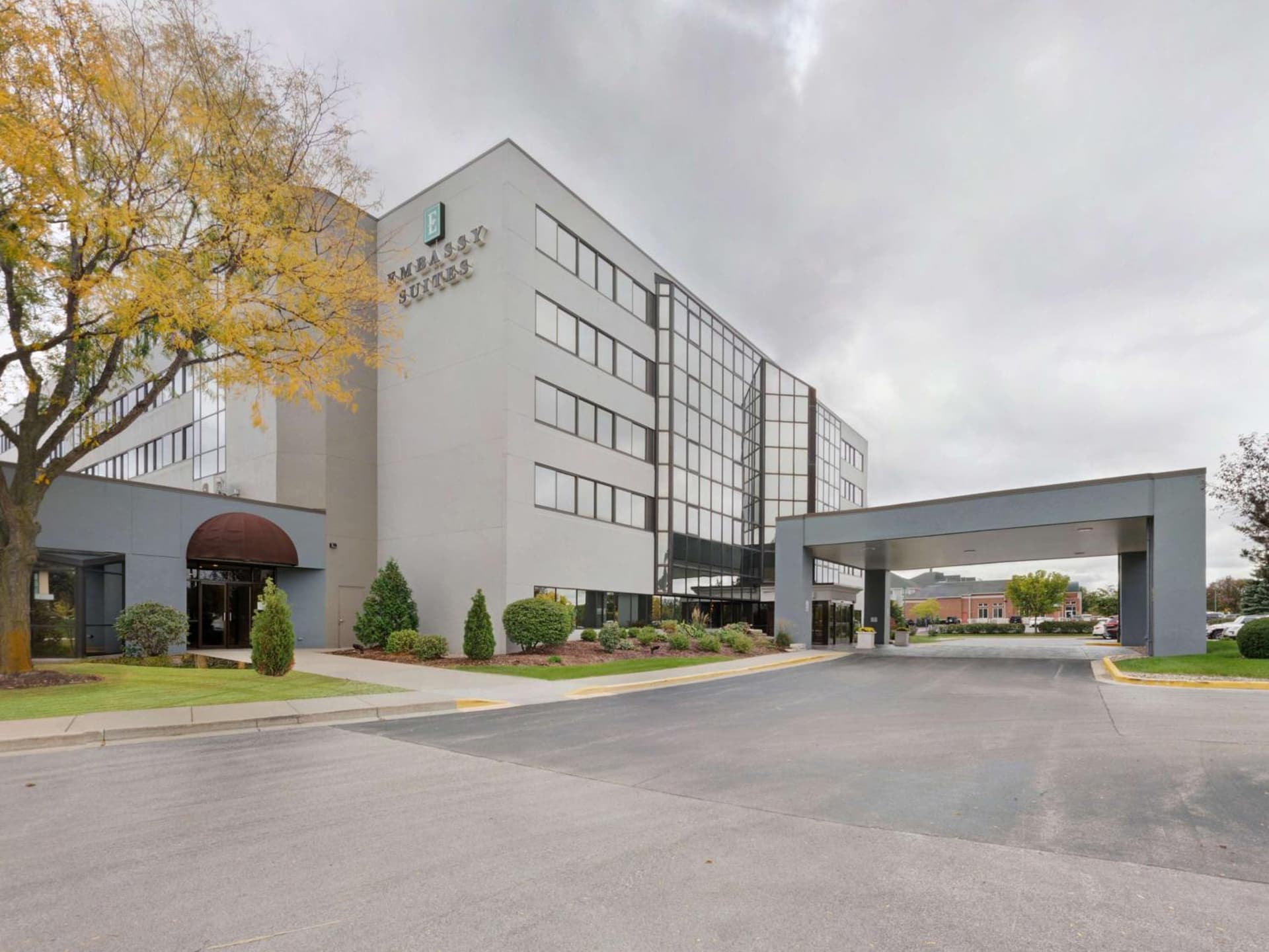 Embassy Suites by Hilton Milwaukee Brookfield featured exterior or lobby in Brookfield, WI — similar hotel