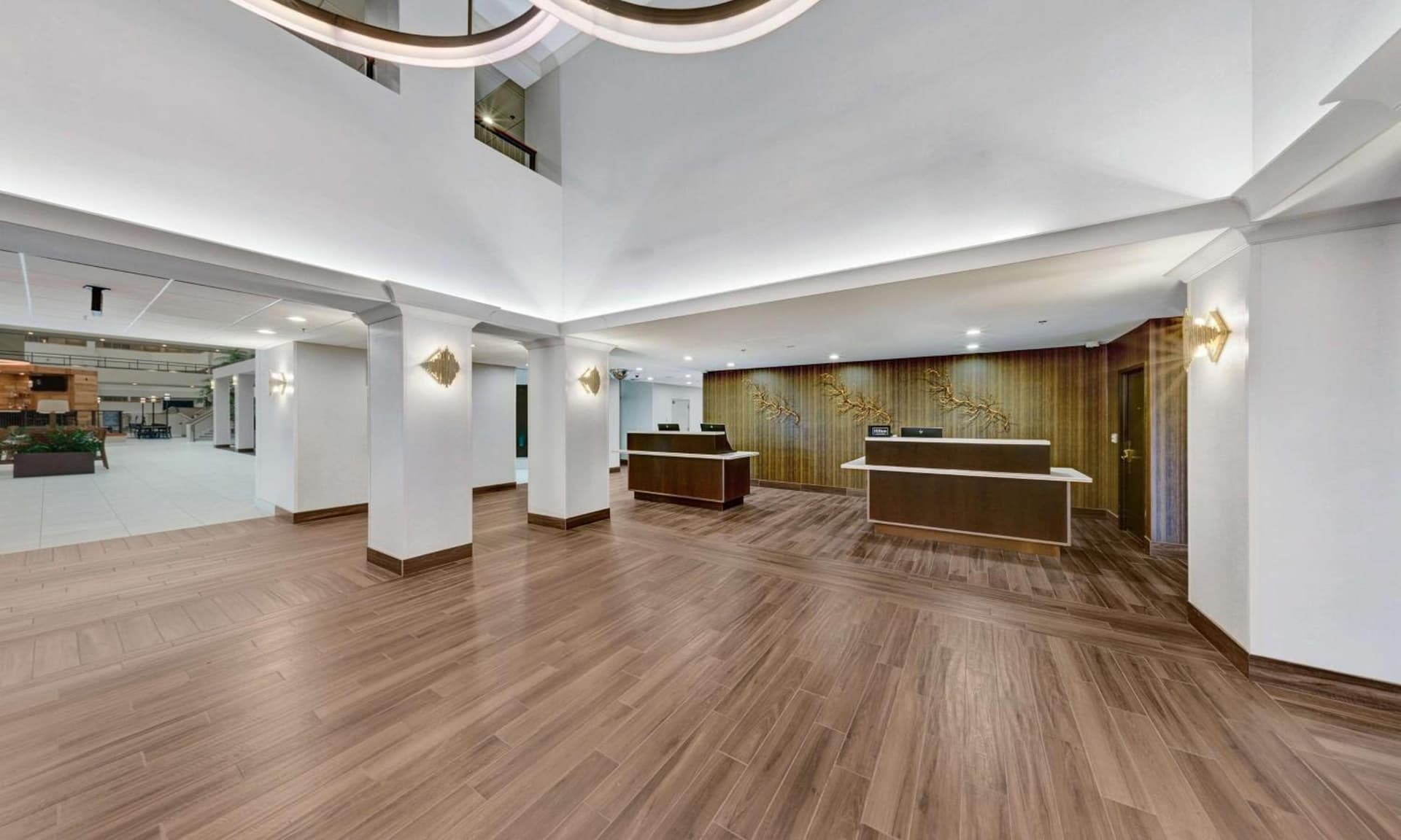 Embassy Suites by Hilton Milwaukee Brookfield gallery photo in Brookfield, WI — image 13