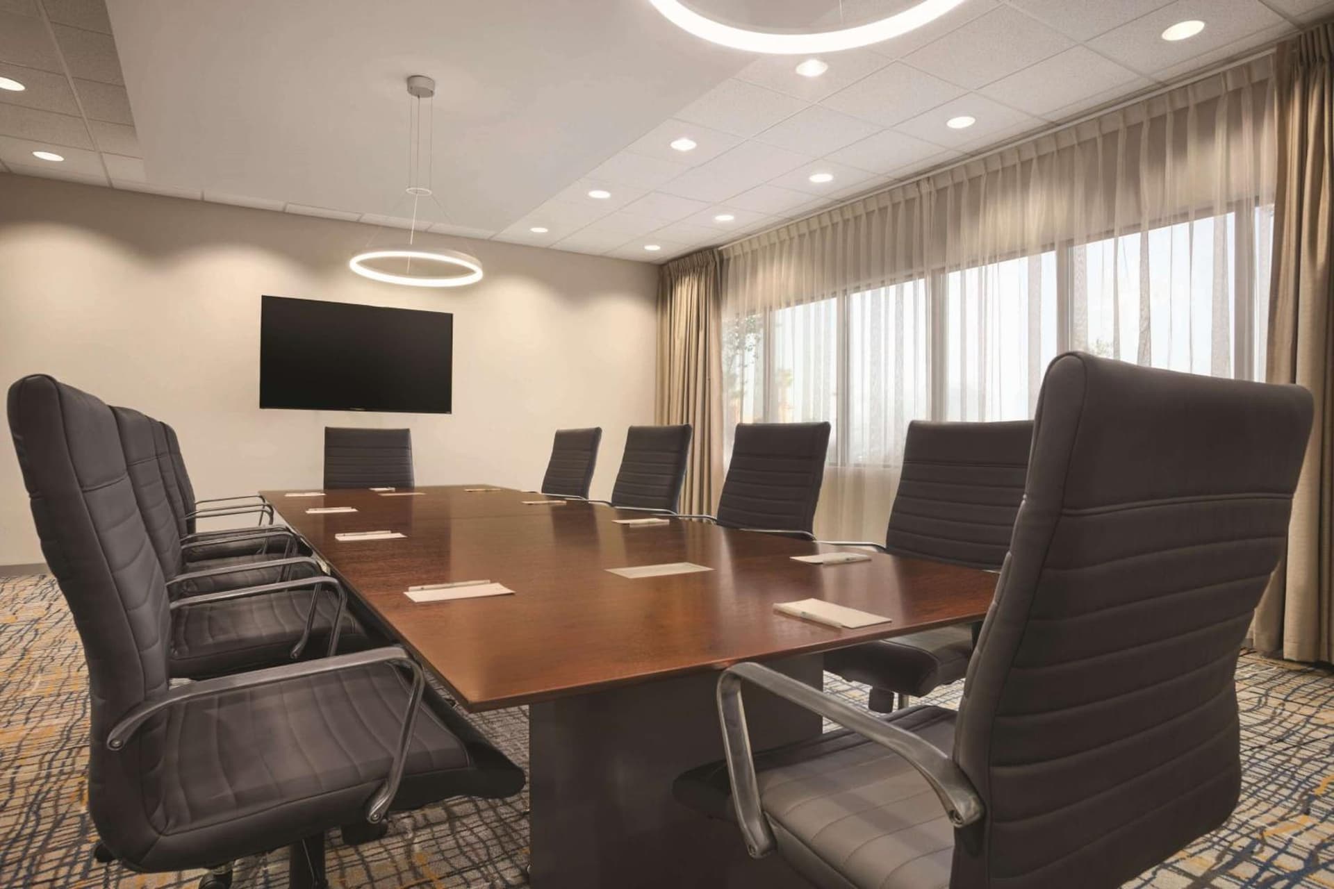 Embassy Suites by Hilton McAllen Convention Center gallery photo in McAllen, TX — image 18