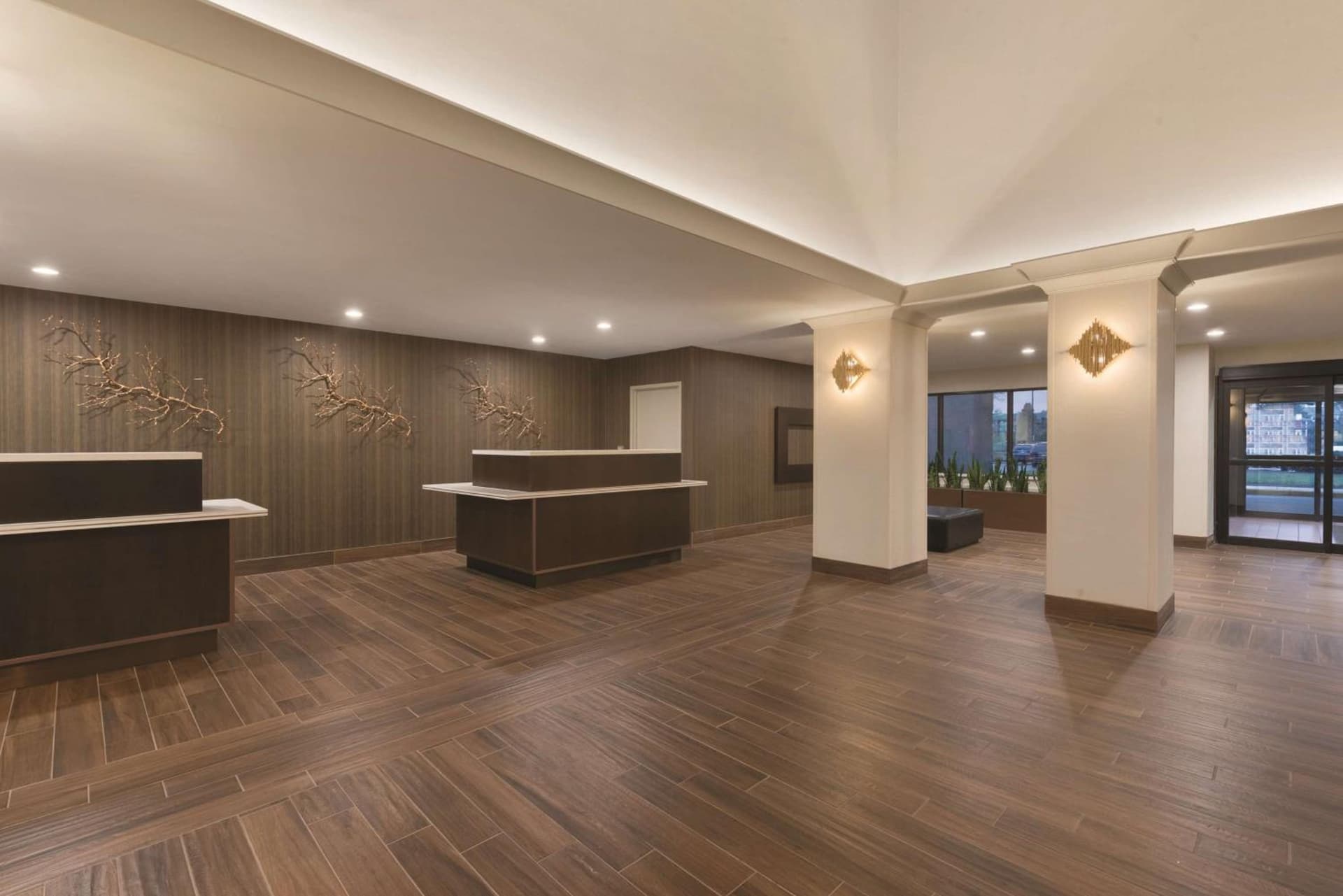 Embassy Suites by Hilton Milwaukee Brookfield property views in Brookfield, WI — gallery photo 3