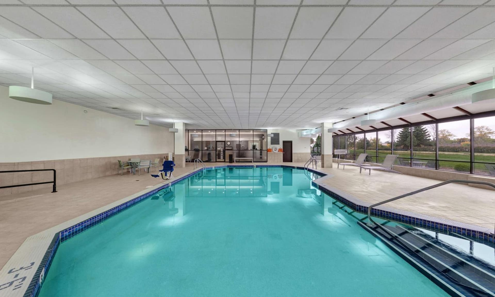 Embassy Suites by Hilton Milwaukee Brookfield gallery photo in Brookfield, WI — image 61