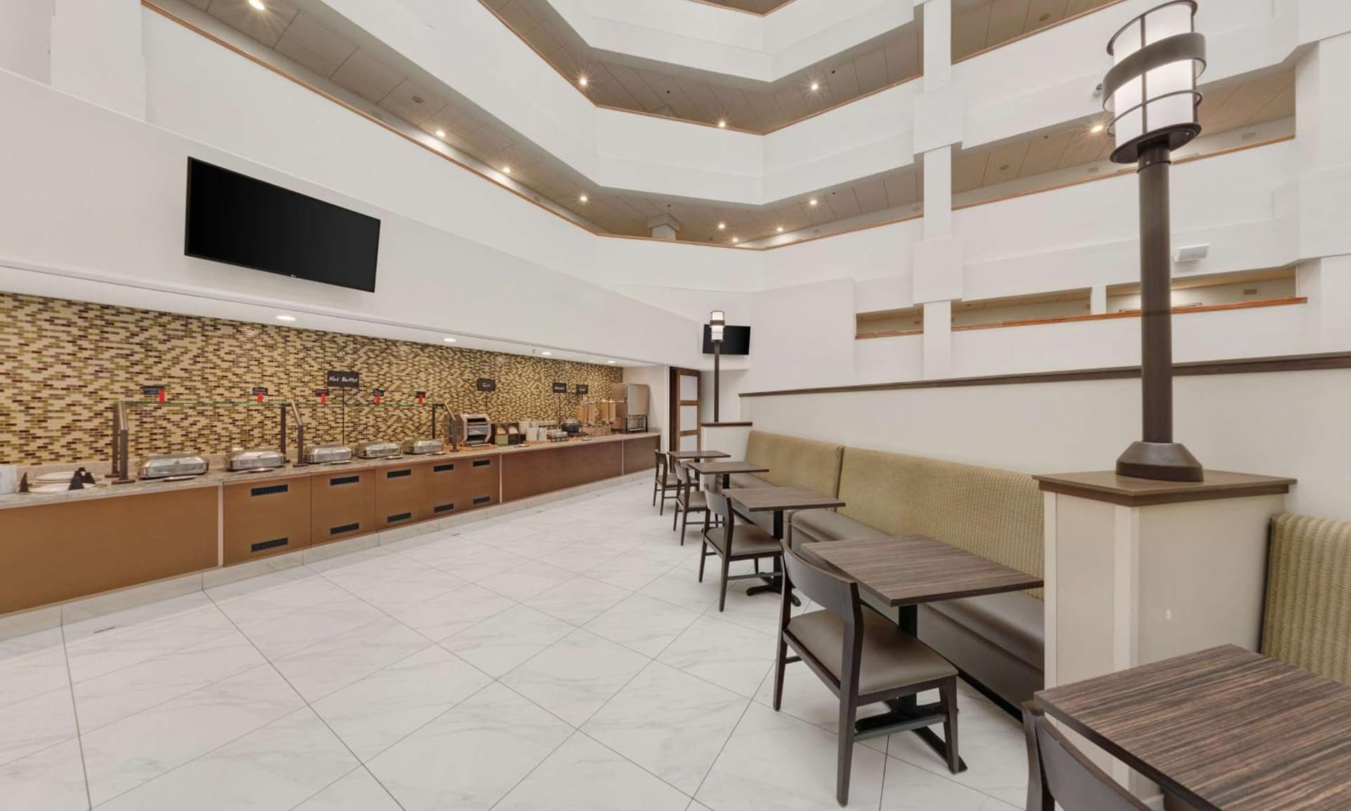 Embassy Suites by Hilton Milwaukee Brookfield gallery photo in Brookfield, WI — image 20