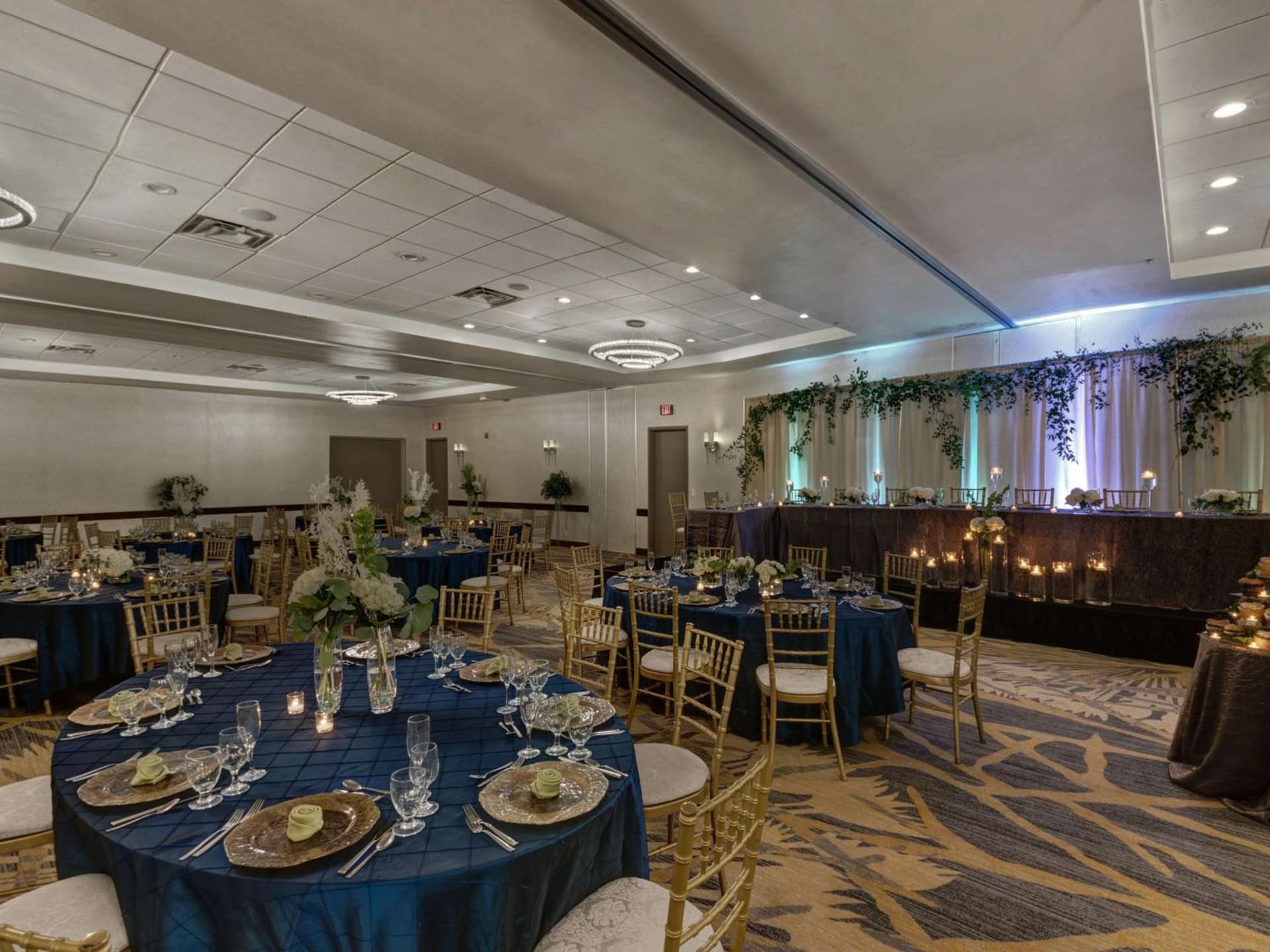 Embassy Suites by Hilton Milwaukee Brookfield gallery photo in Brookfield, WI — image 84