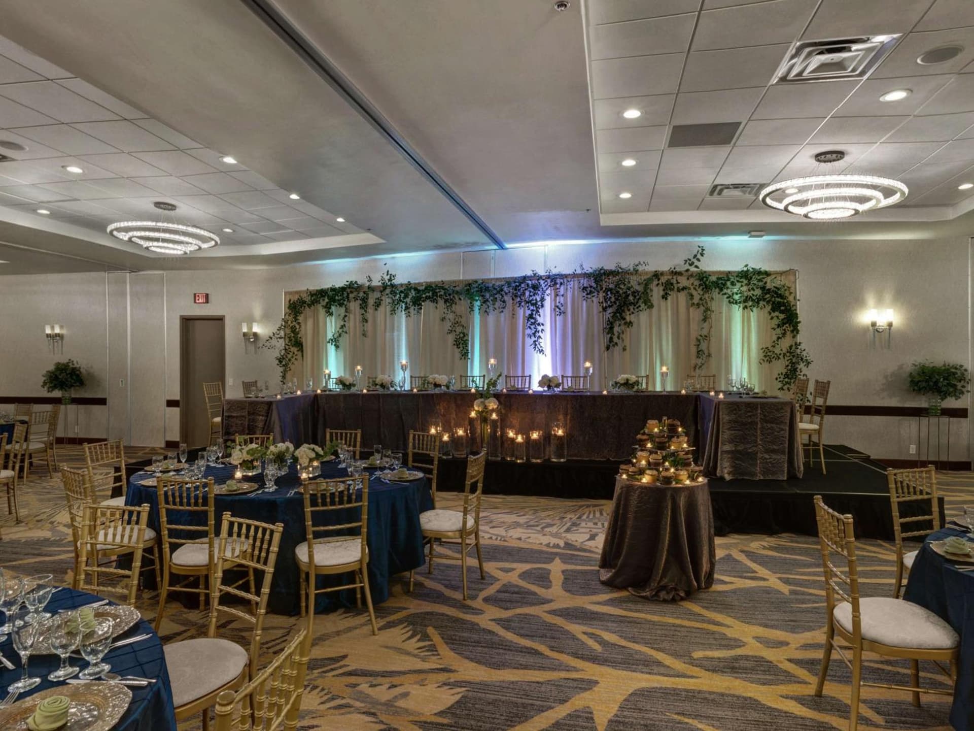 Embassy Suites by Hilton Milwaukee Brookfield gallery photo in Brookfield, WI — image 80