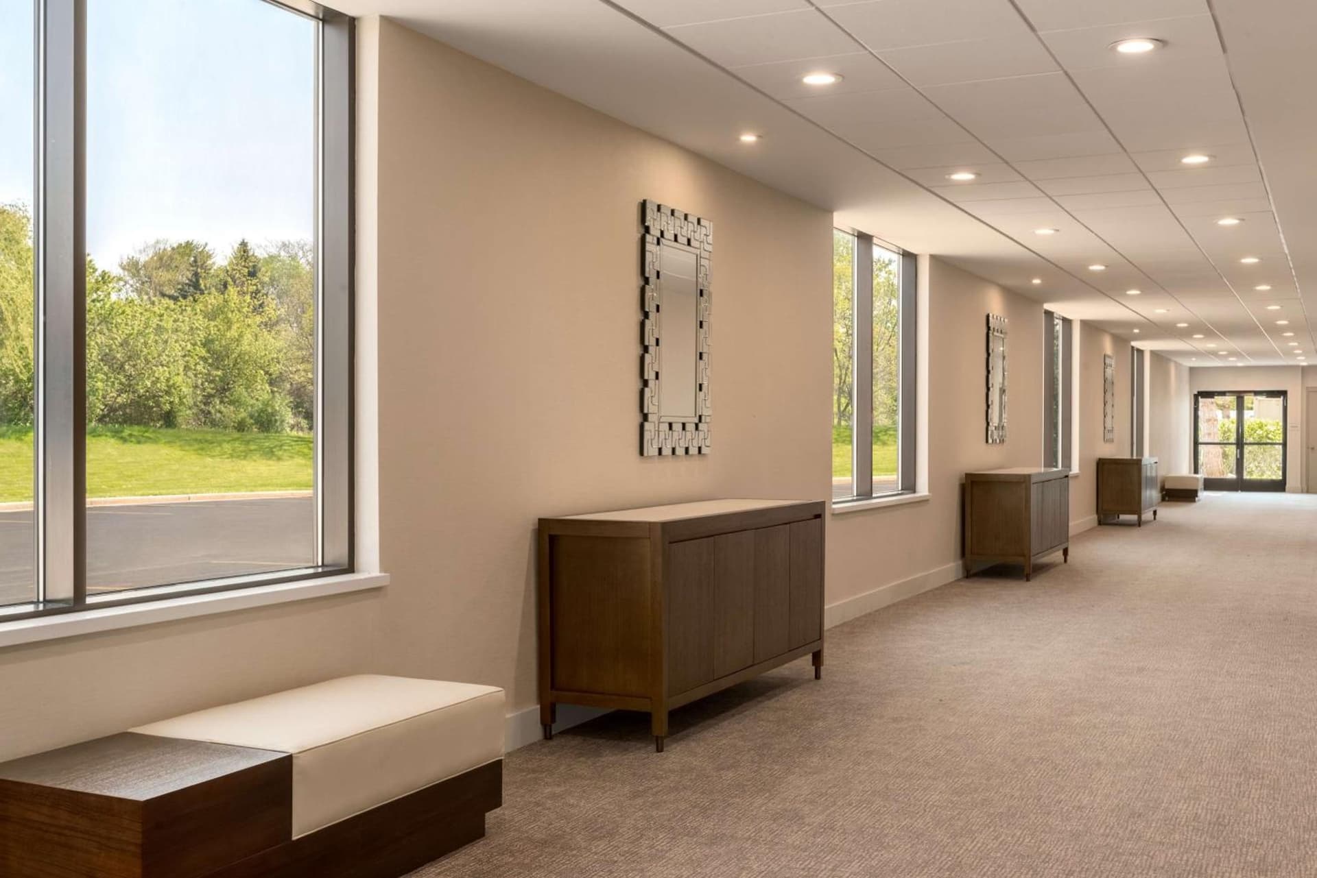 Embassy Suites by Hilton Milwaukee Brookfield gallery photo in Brookfield, WI — image 66