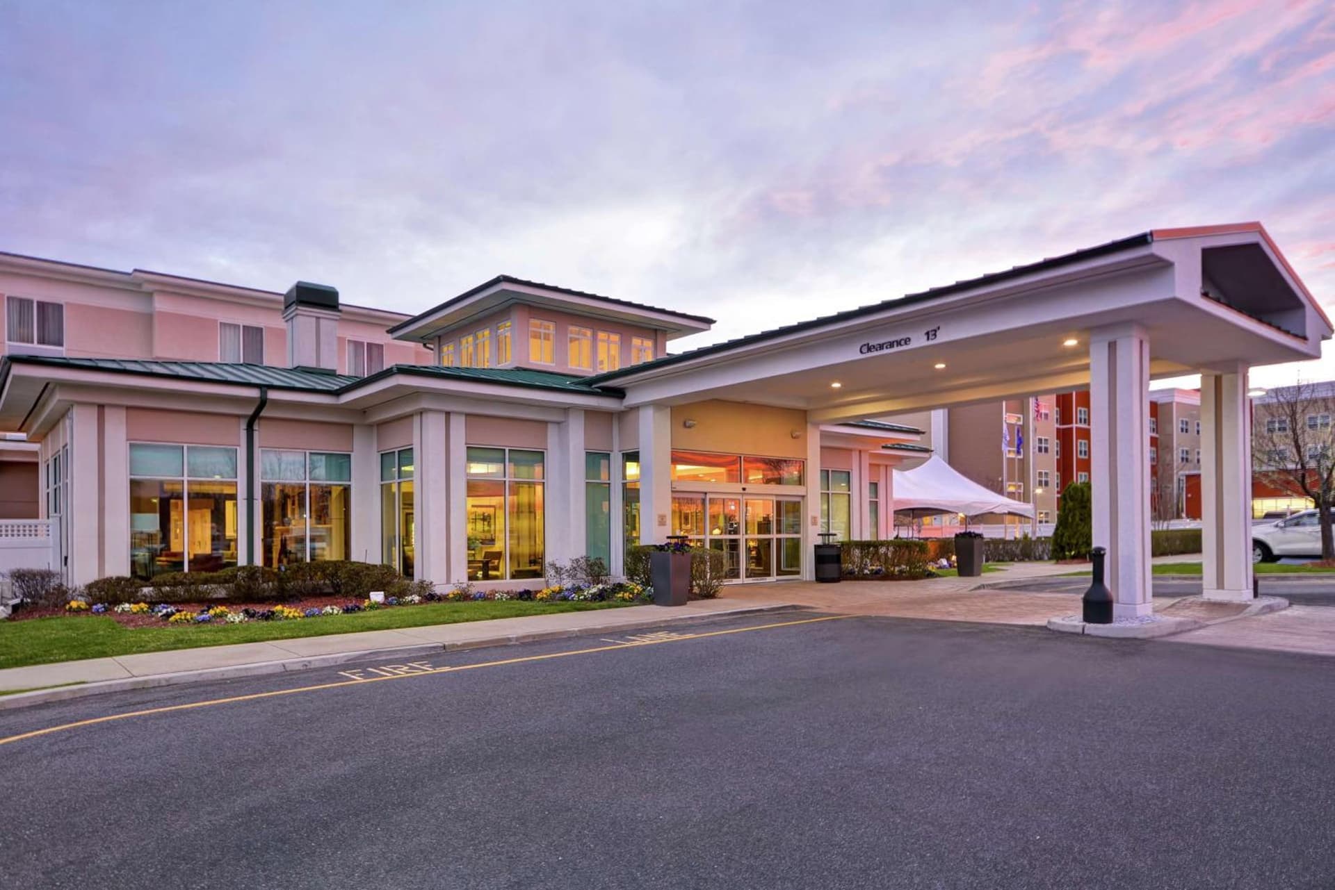Hilton Garden Inn Riverhead interior in Riverhead, NY — gallery photo 2
