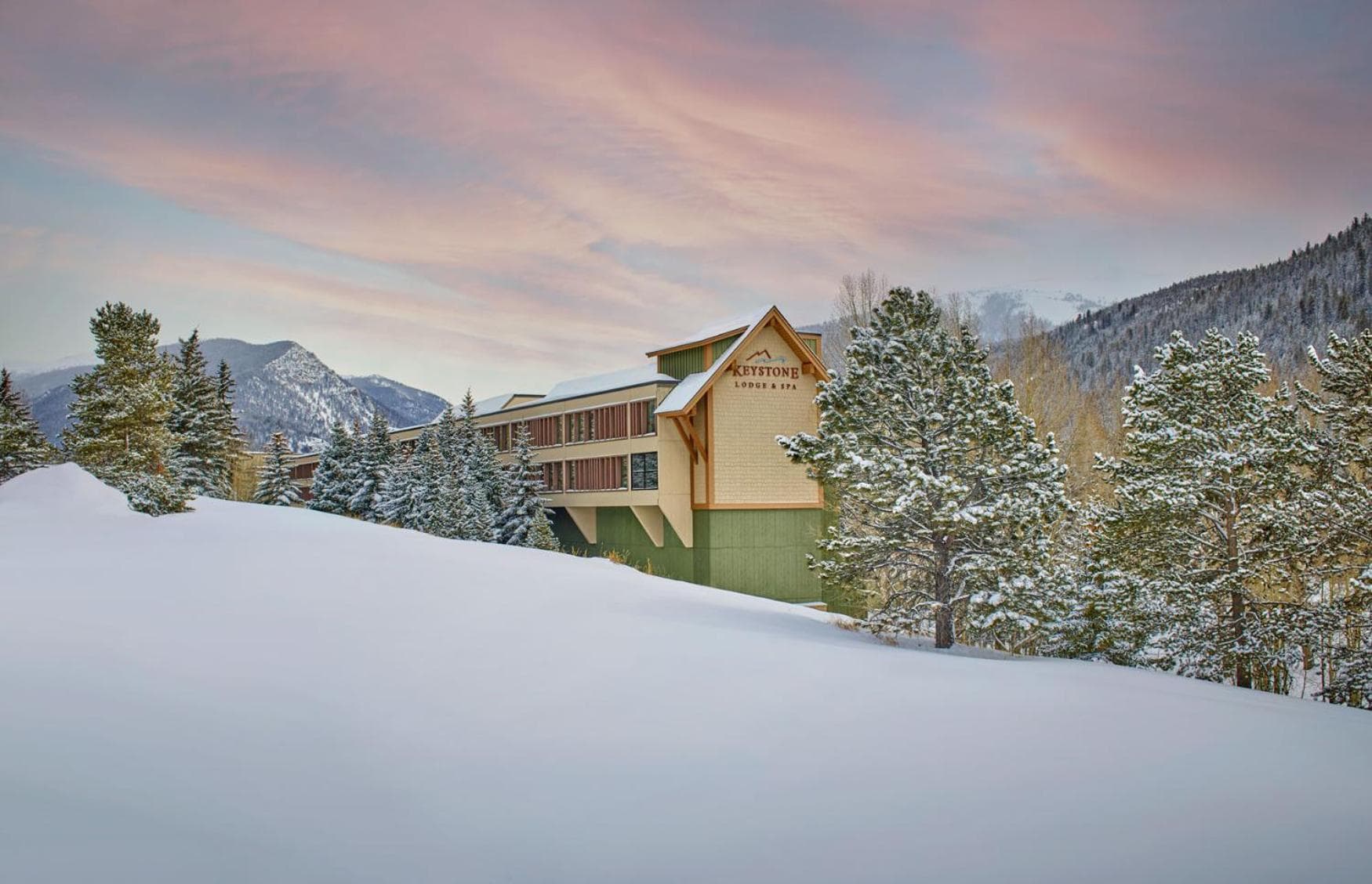 Keystone Lodge & Spa, A Vail Resorts Property interior in Keystone, CO — gallery photo 2