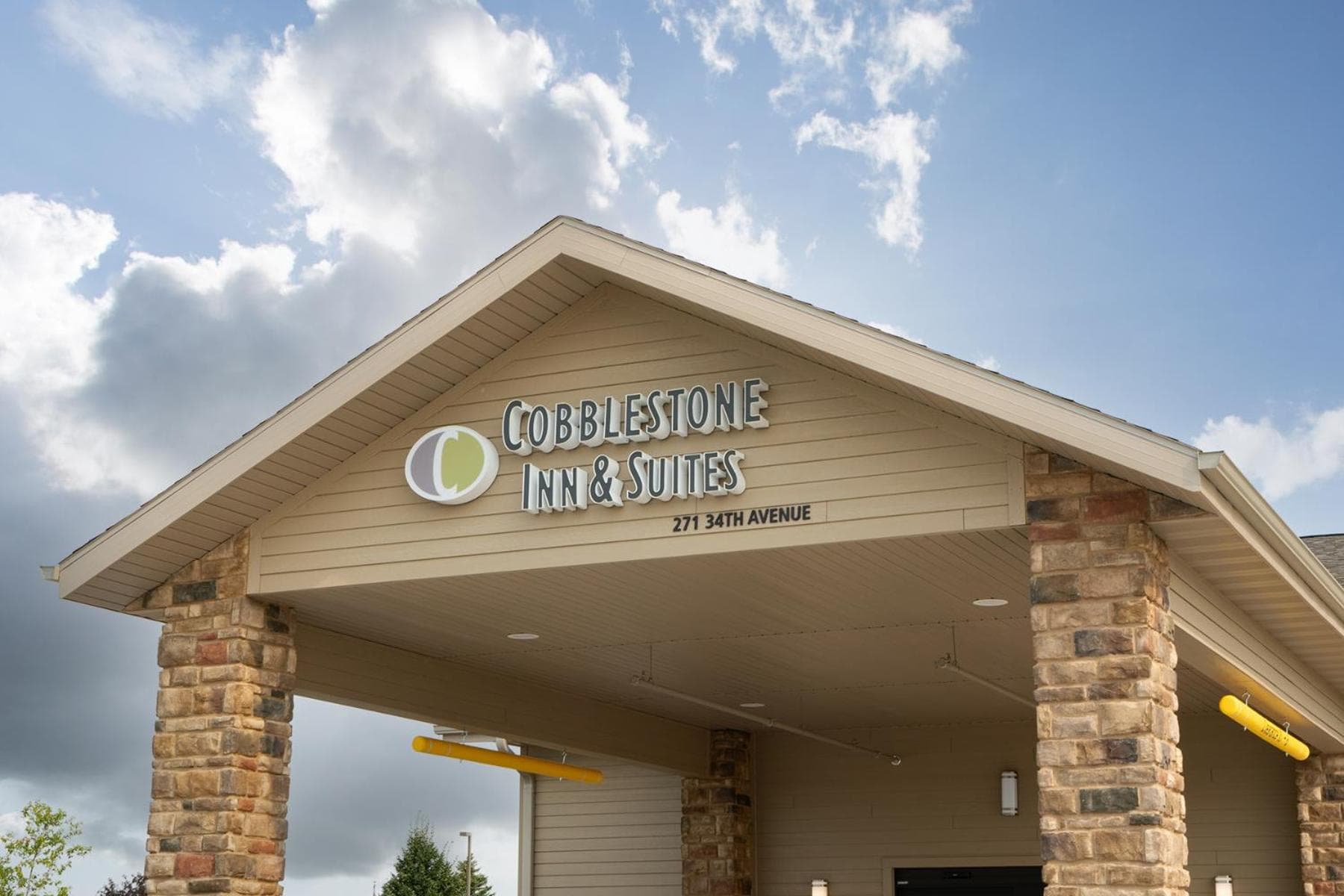 Cobblestone Hotel & Suites-Sheldon property views in Sheldon, IA — gallery photo 3
