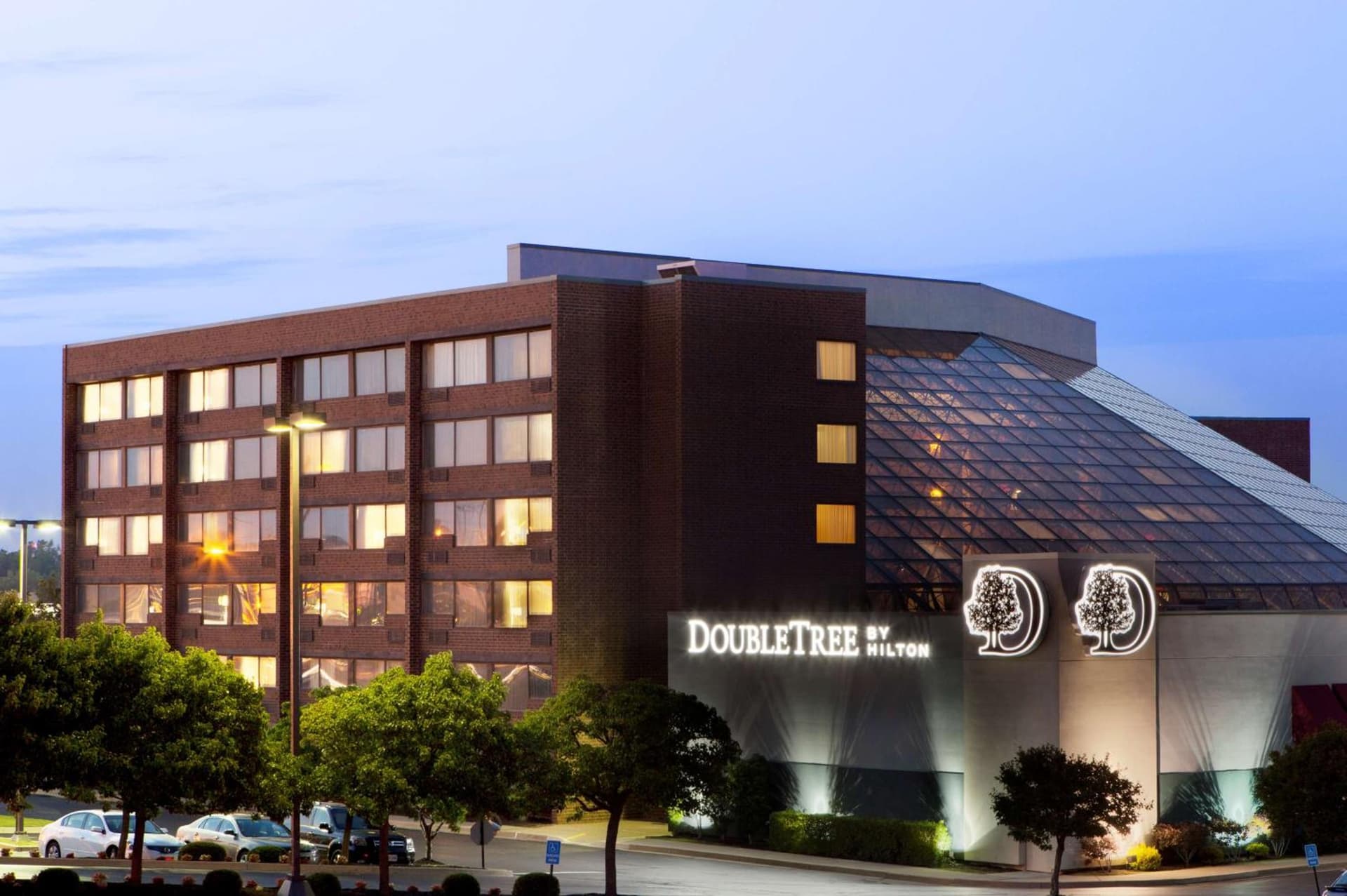 DoubleTree by Hilton Rochester — hotel in Rochester, New York