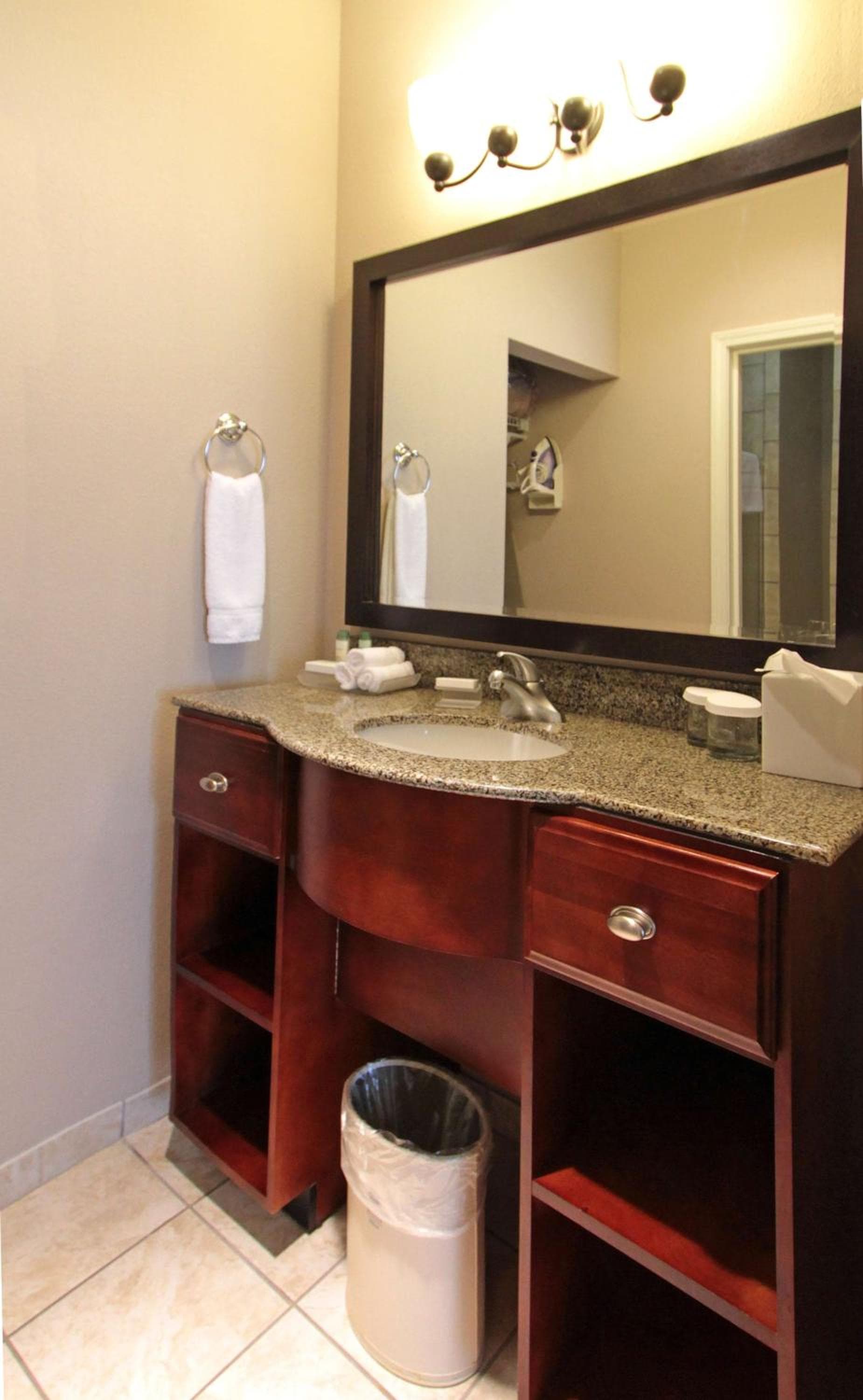 Homewood Suites by Hilton Bloomington gallery photo in Bloomington, IN — image 59