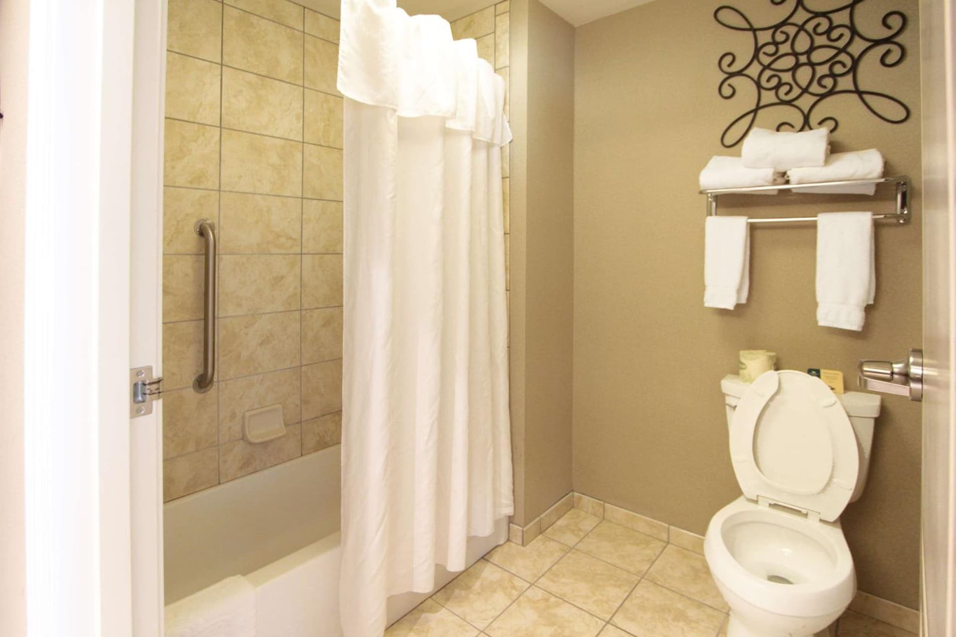 Homewood Suites by Hilton Bloomington gallery photo in Bloomington, IN — image 80