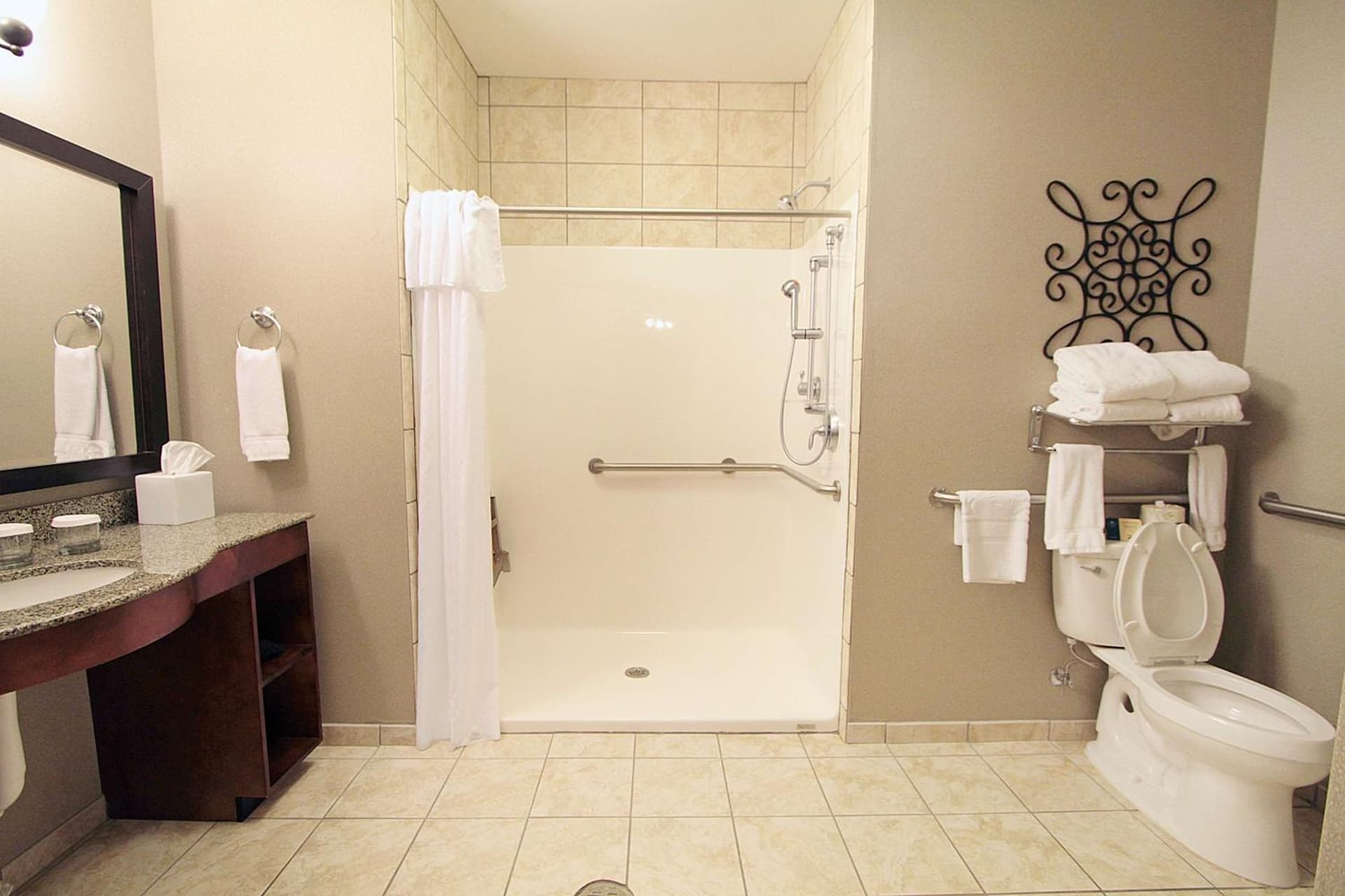 Homewood Suites by Hilton Bloomington gallery photo in Bloomington, IN — image 57