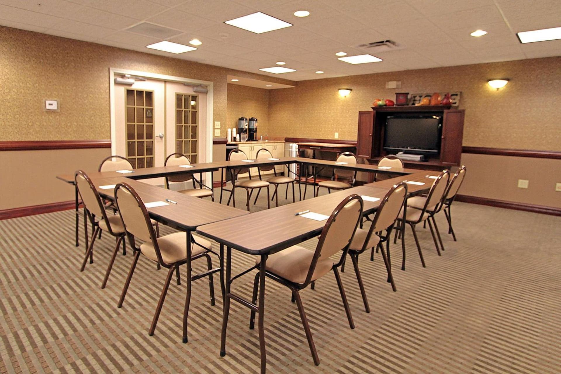 Homewood Suites by Hilton Bloomington gallery photo in Bloomington, IN — image 7